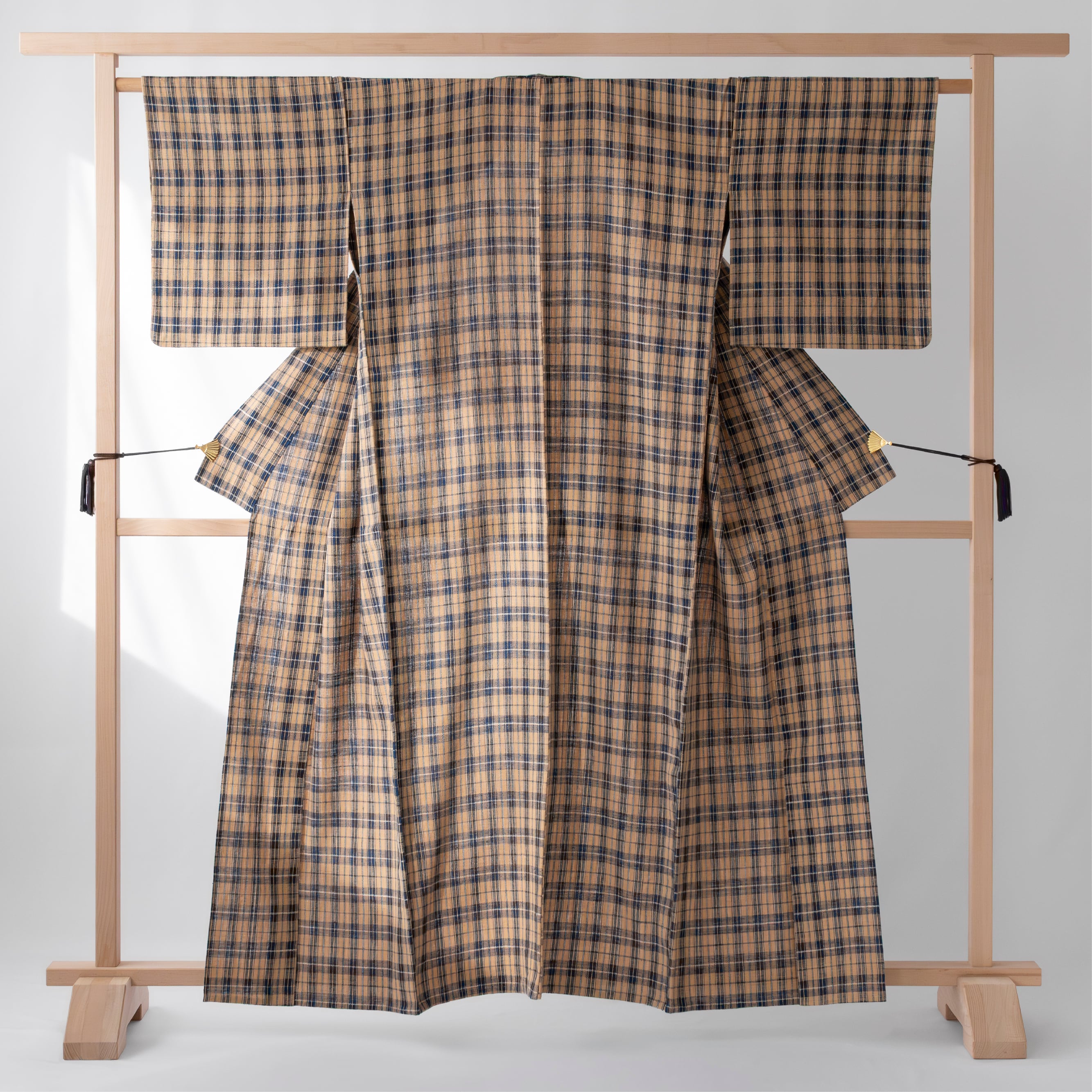 丹波布 格子の模様 手織 木綿 単衣着物【中古品】 | きものはちす