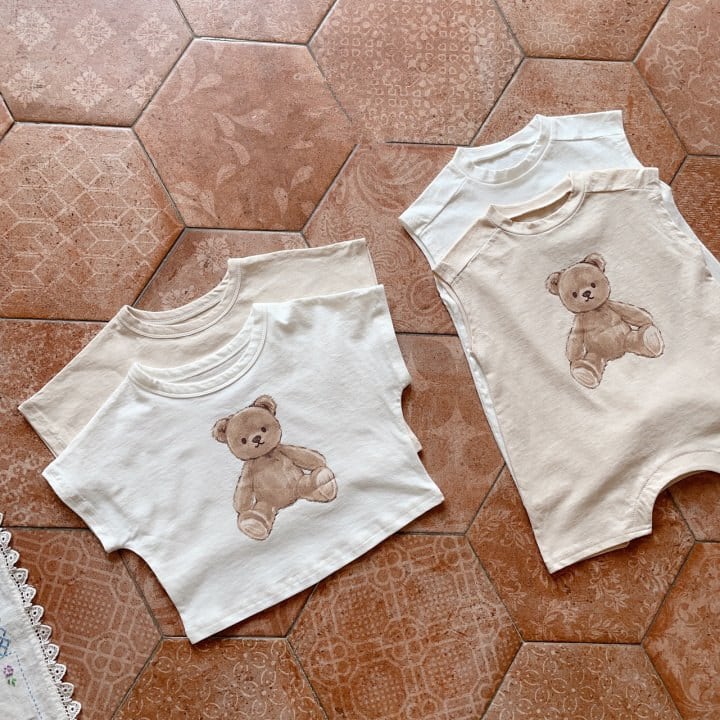 BABY】可愛いクマTシャツ、ロンパース | Dreambaby