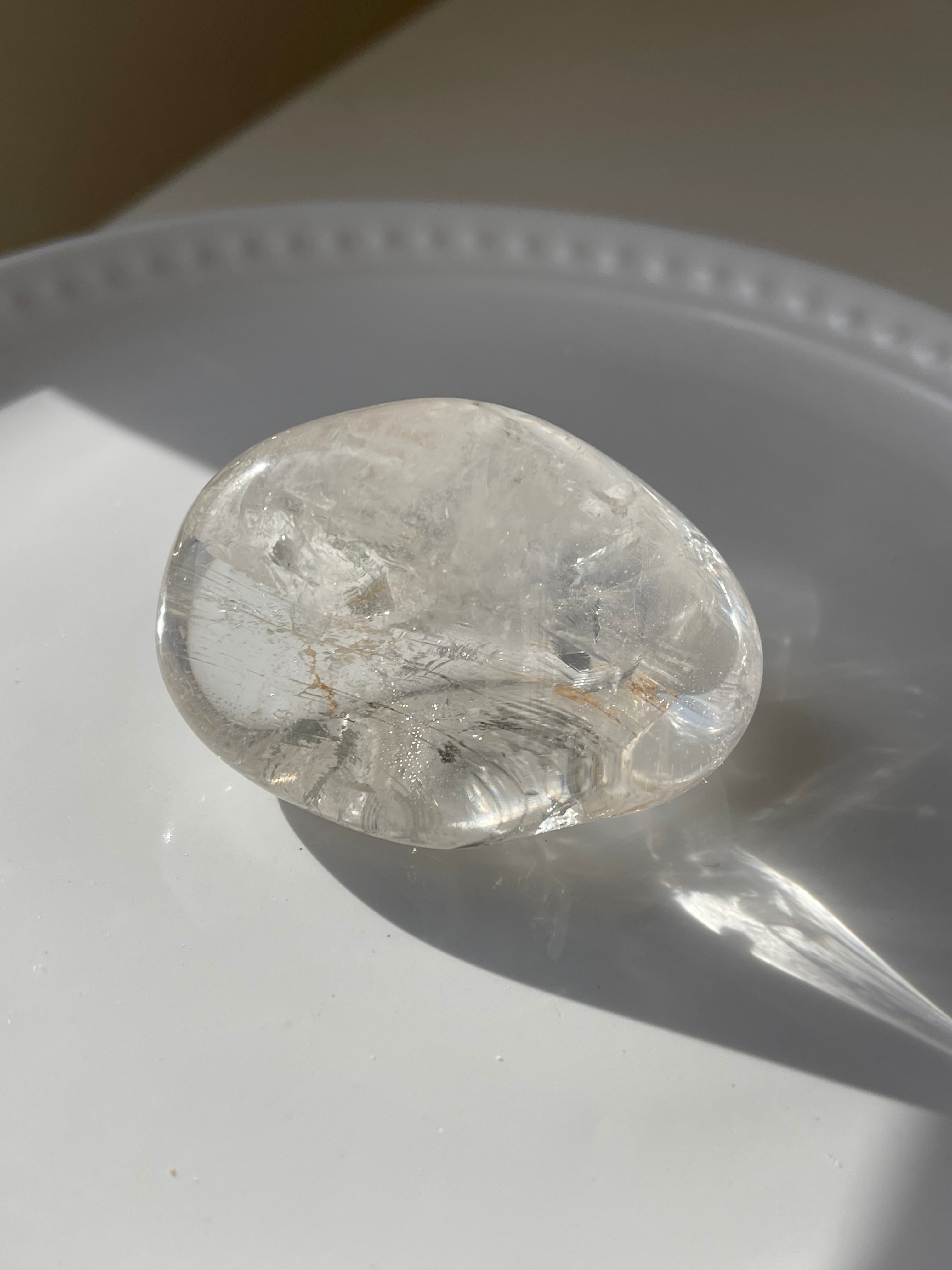 ブラジル産　レインボー水晶パームストーン