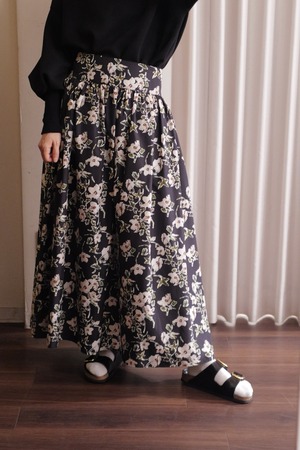 flower print skirt black