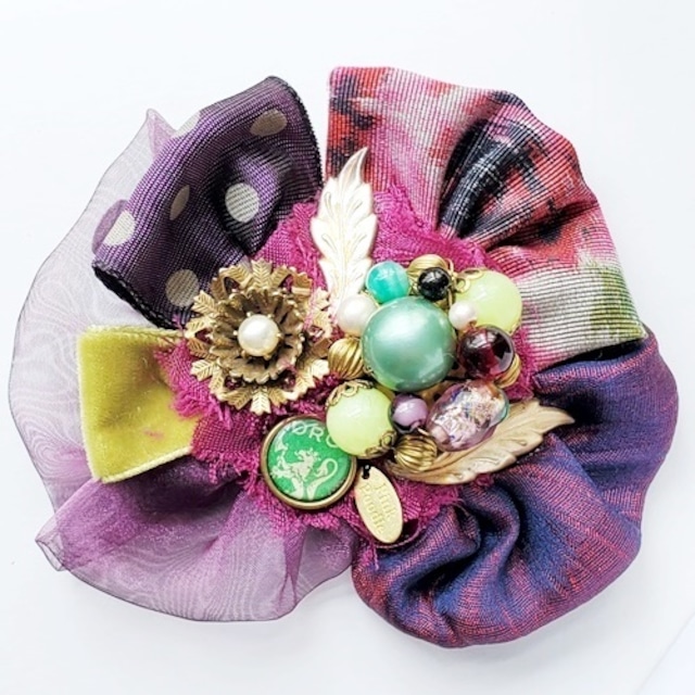 【Corsage】BR-1-567 ヴィンテージパーツをコラージュしたコサージュ!