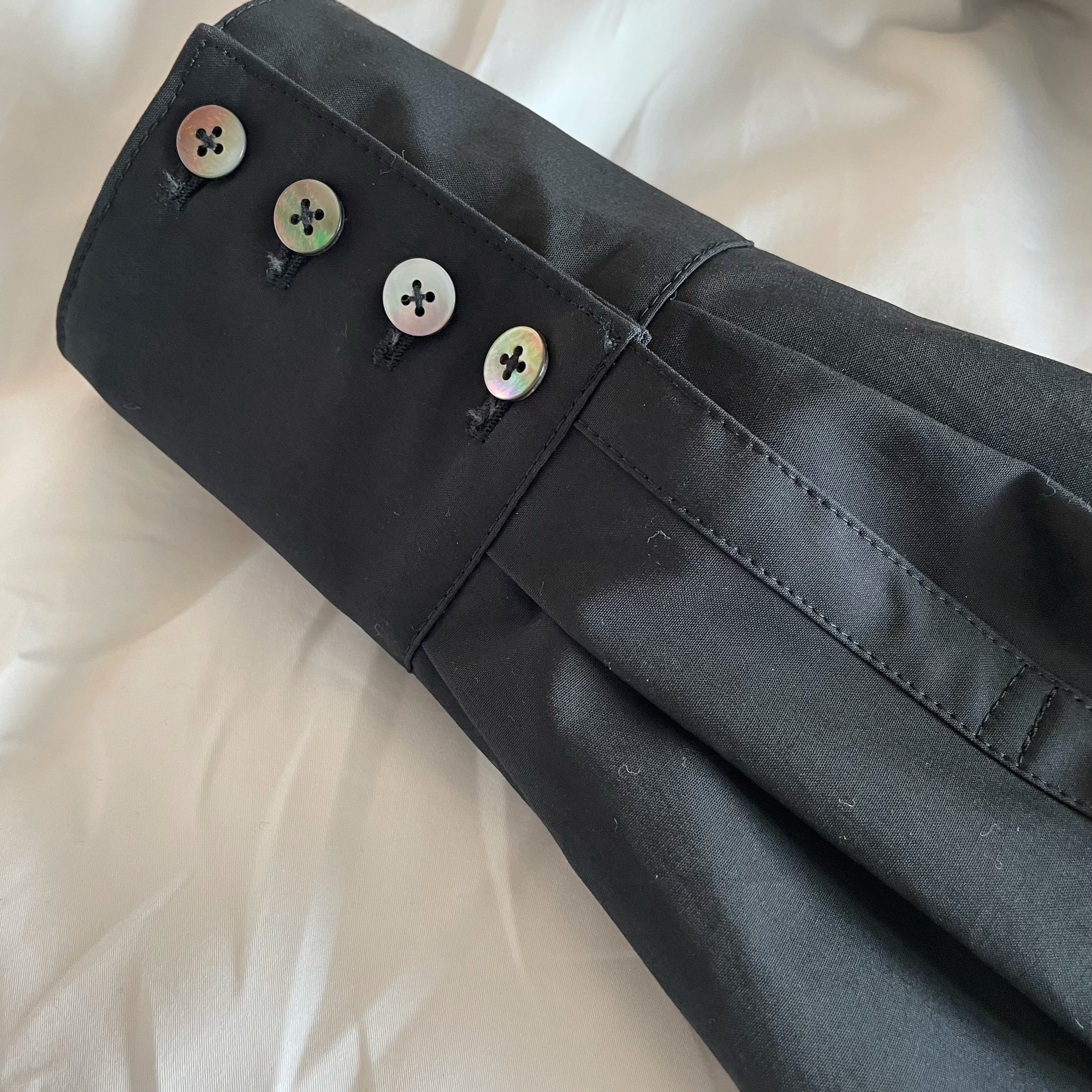 ペプラムブラウス Marie ブラック | Cygne 