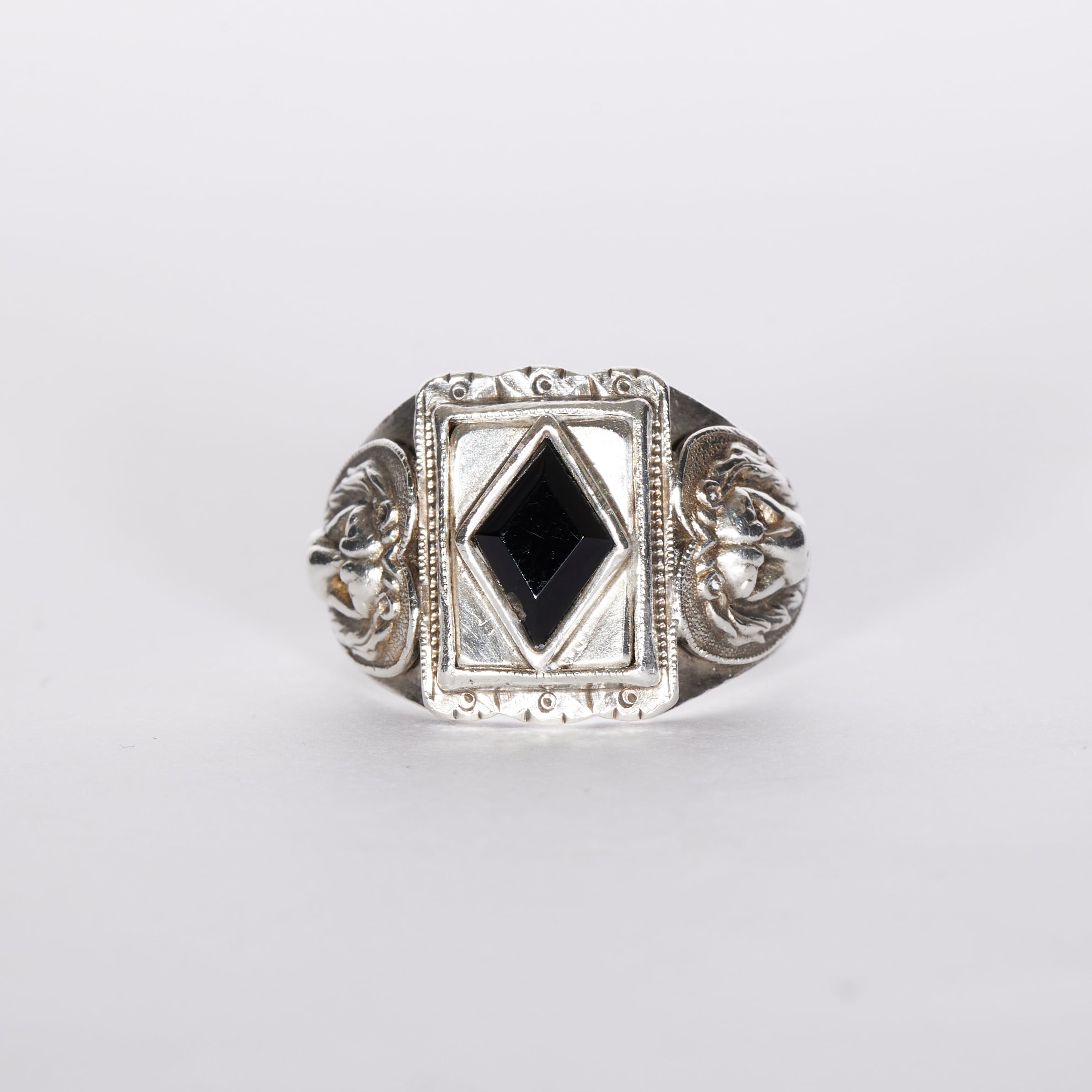 SOVEREIGN PRIDE / LOVE RING | SILVER x ONYX | FIRSTRUST TOKYO