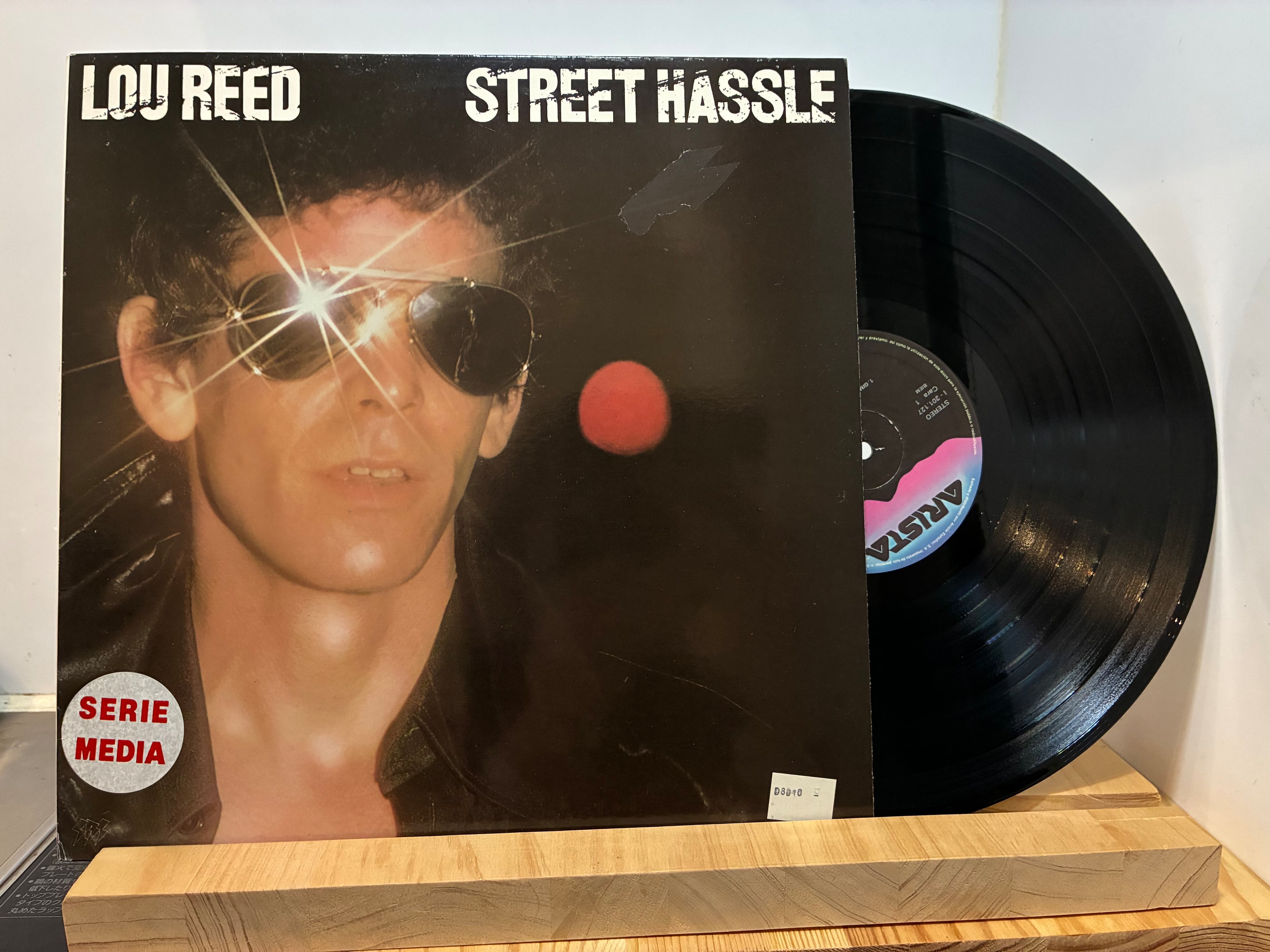 LOU REED / STREET HASSLE | sixteen records (シックスティーンレコード)