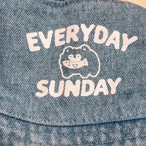 EVERYDAYSUNDAYロゴバケハ