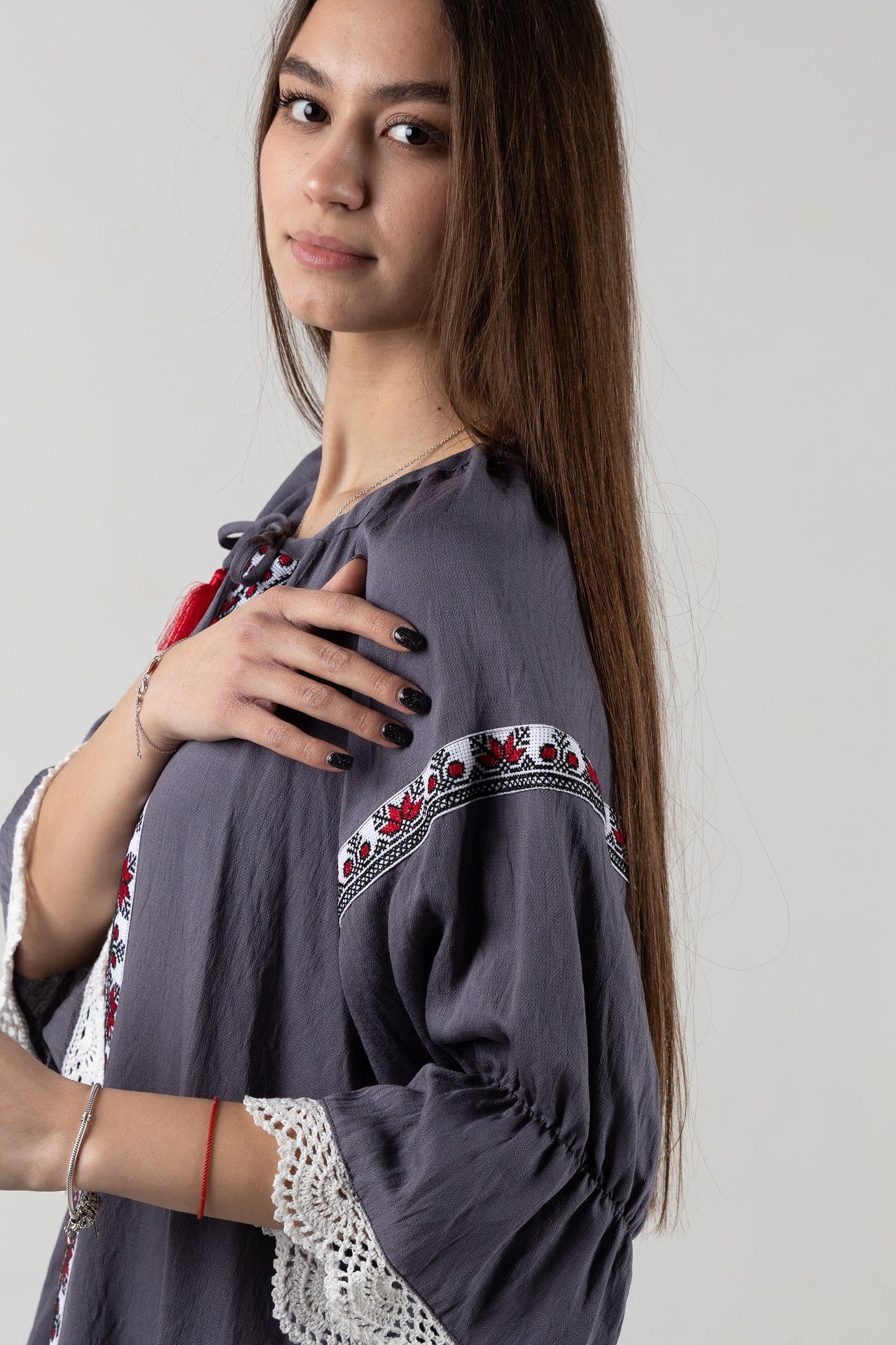 ウクライナ刺繍ヴィシヴァンカ　手刺繍　レディース・フリーサイズ - 3