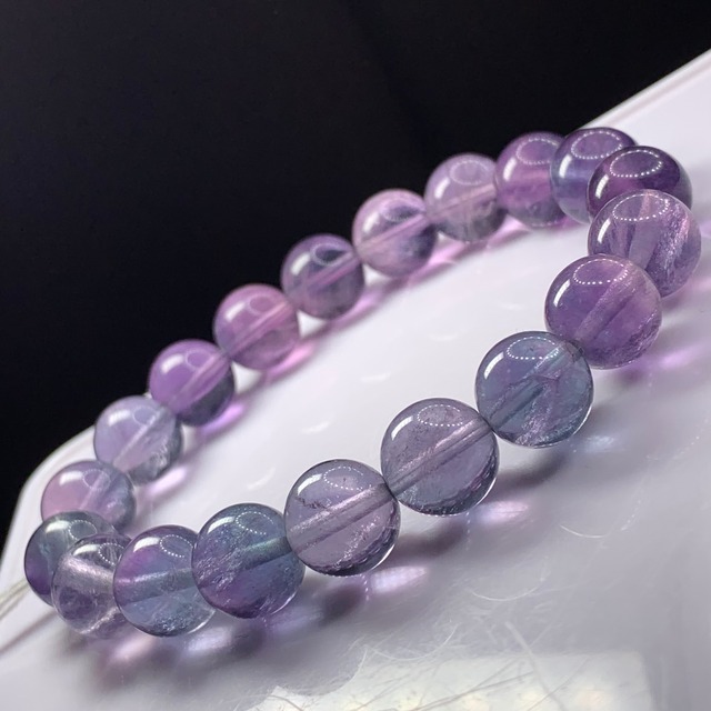 f113透明度有り、幻想的な色合い☆フローライトブレスレット