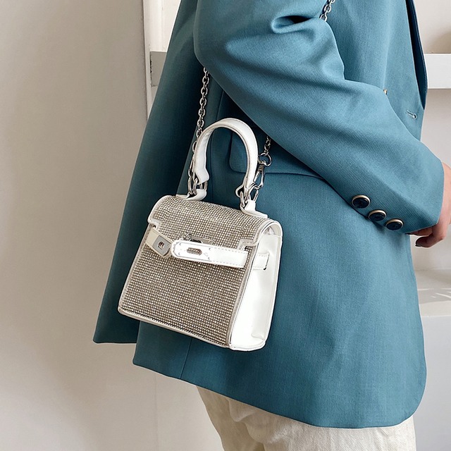 ミニレッドチェーン スクウェア メッセンジャーバッグ 手作りハンドバック350844009