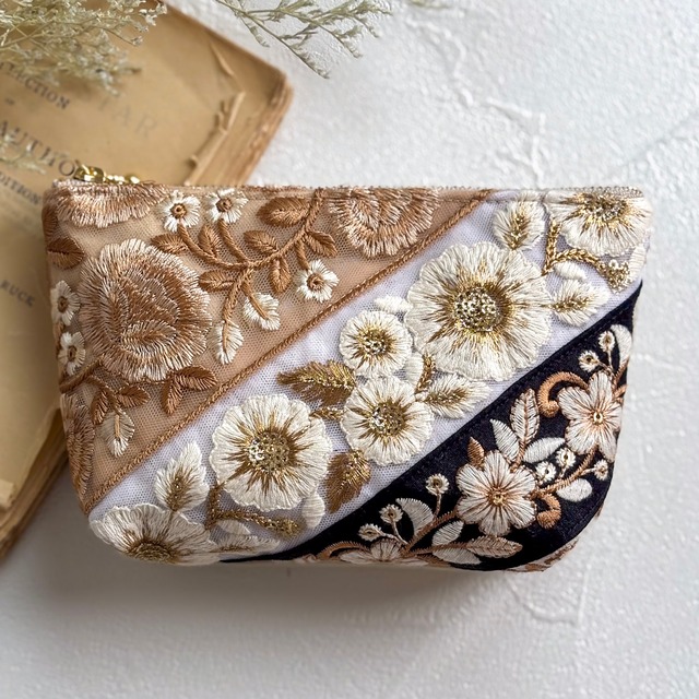 大人のためのインド刺繍ポーチ / BEIGE（M） 　