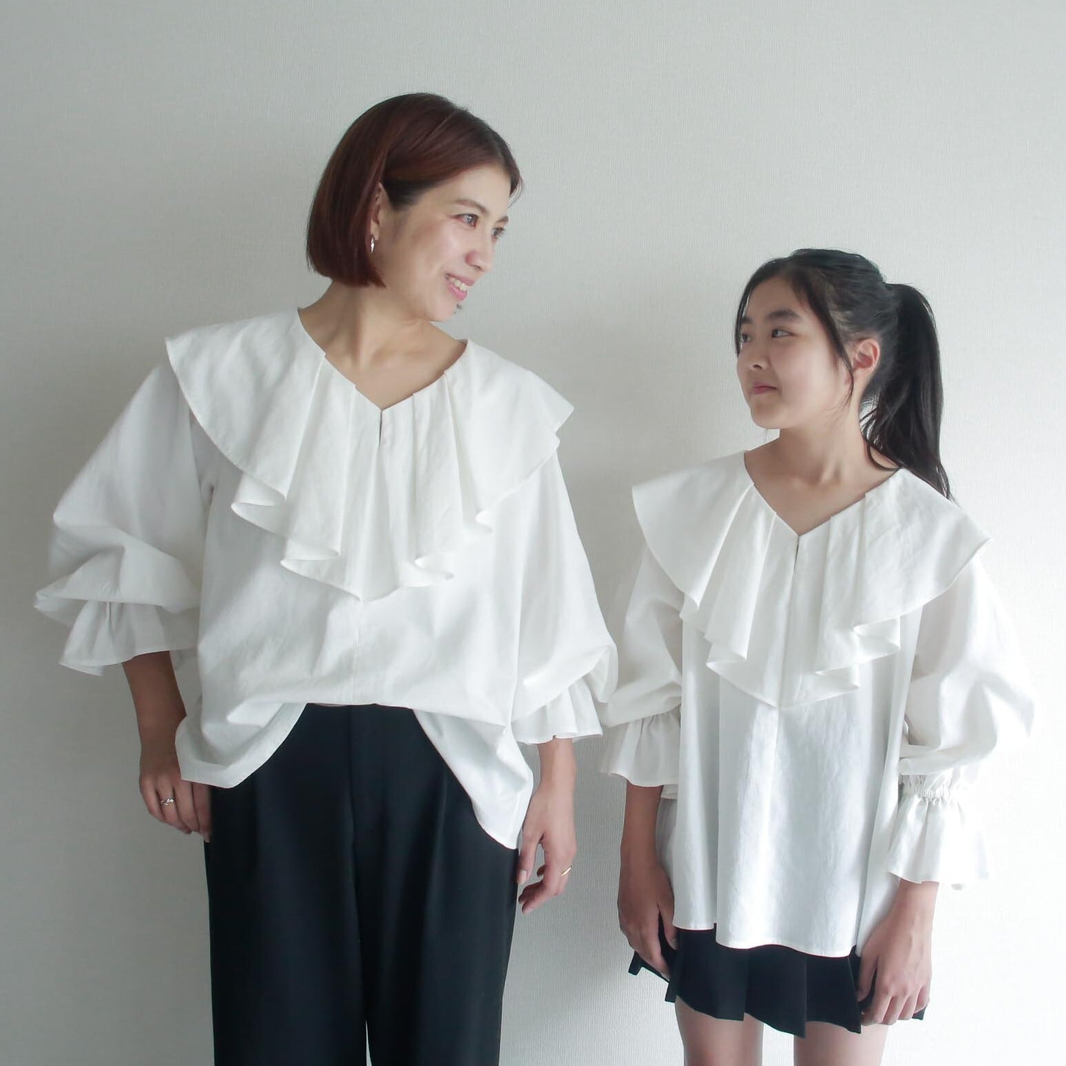 ラッフルカラーブラウス | Elca&Ieni