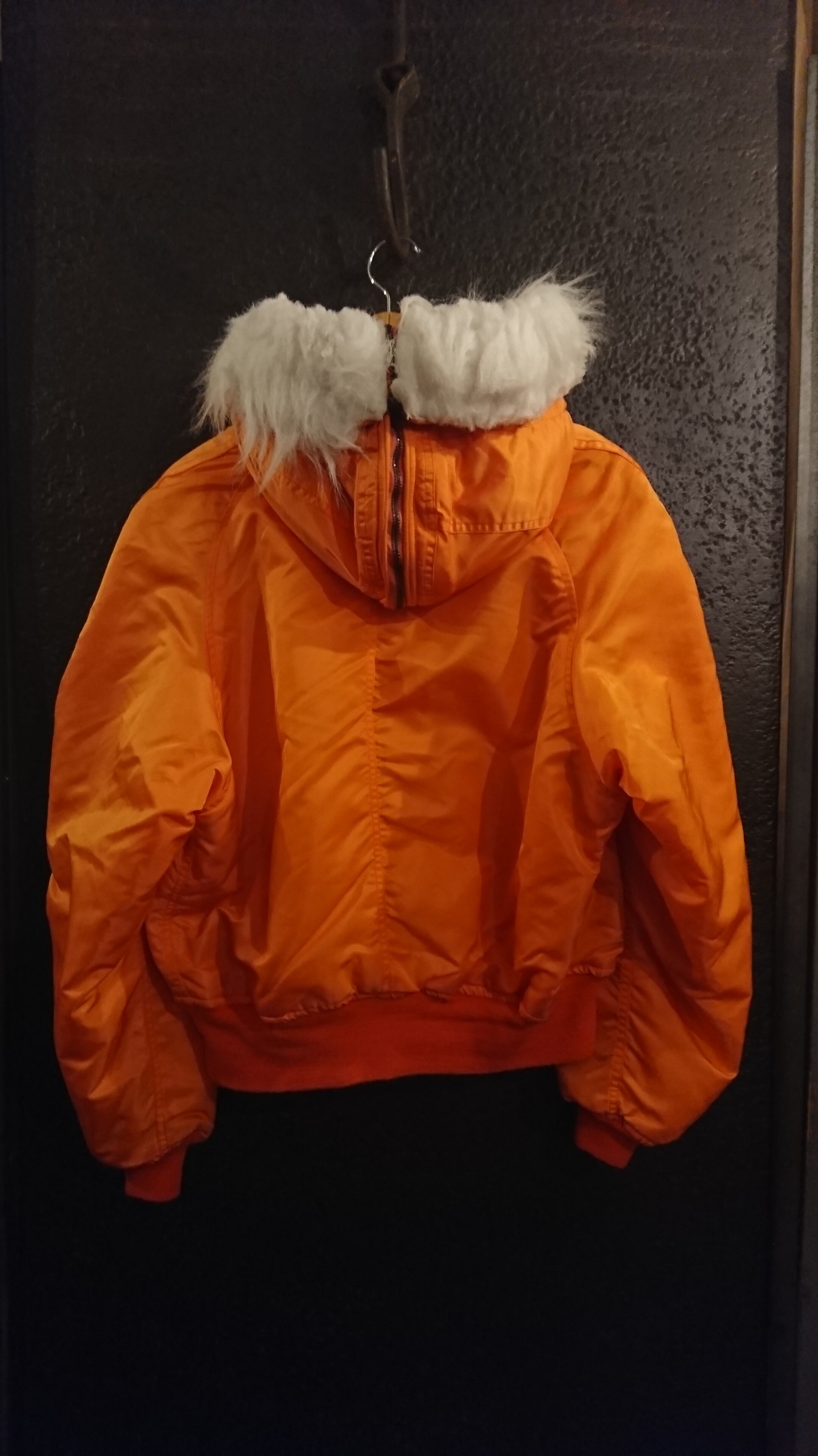 希少色　avirex n2-b フライトジャケット　短丈　オレンジ　ショート丈 1984s AVIREX N-2B Orange Color | BOW & ARROW WEB STORE