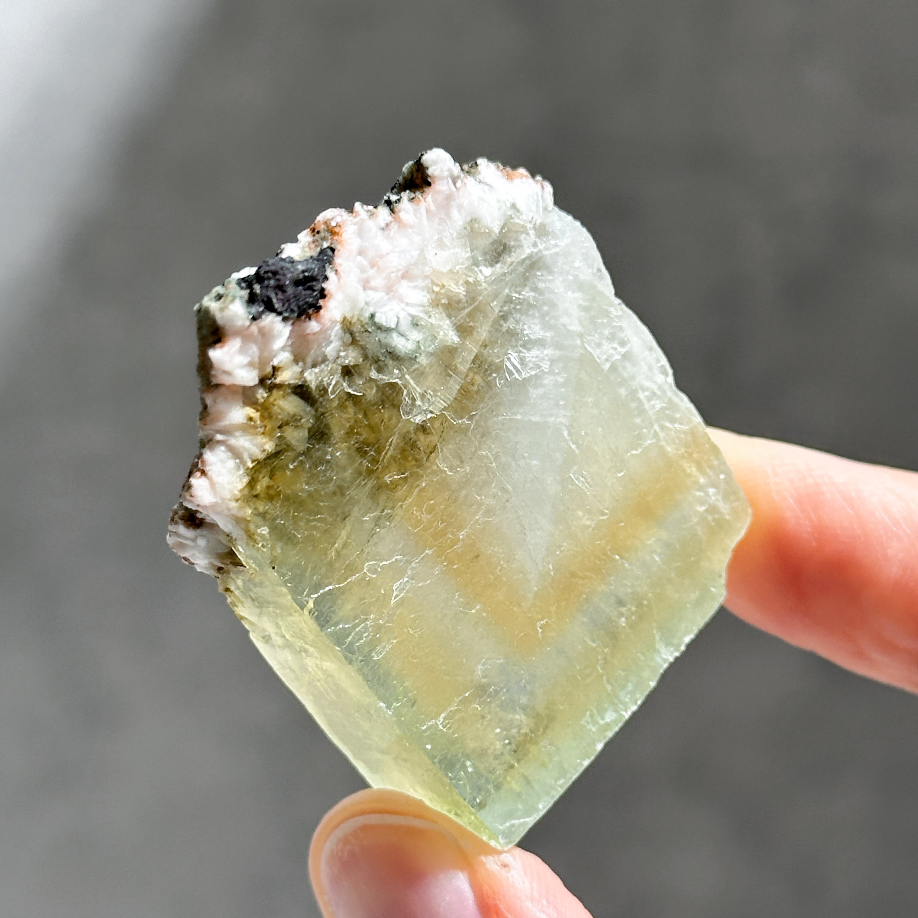 グリーンアポフィライト＆スティルバイト 原石 01 ◇ Green