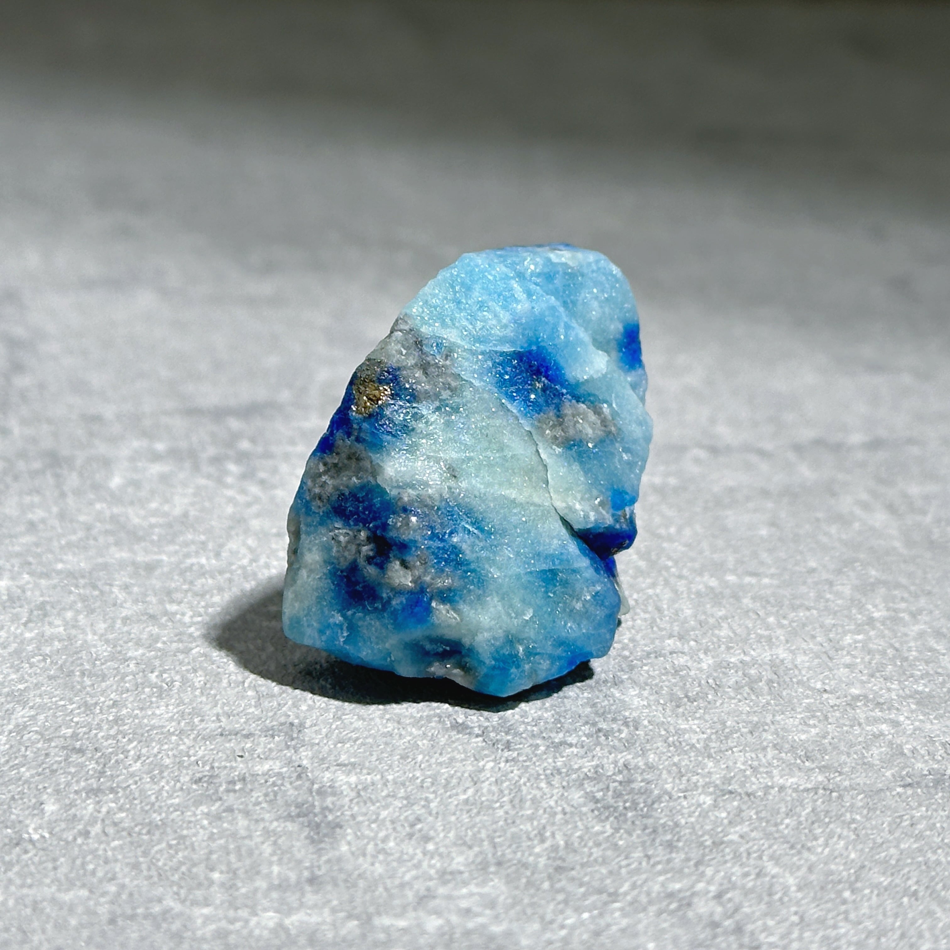 蛍光◎アフガナイト 原石32◇Afghanite◇ 天然石・鉱物