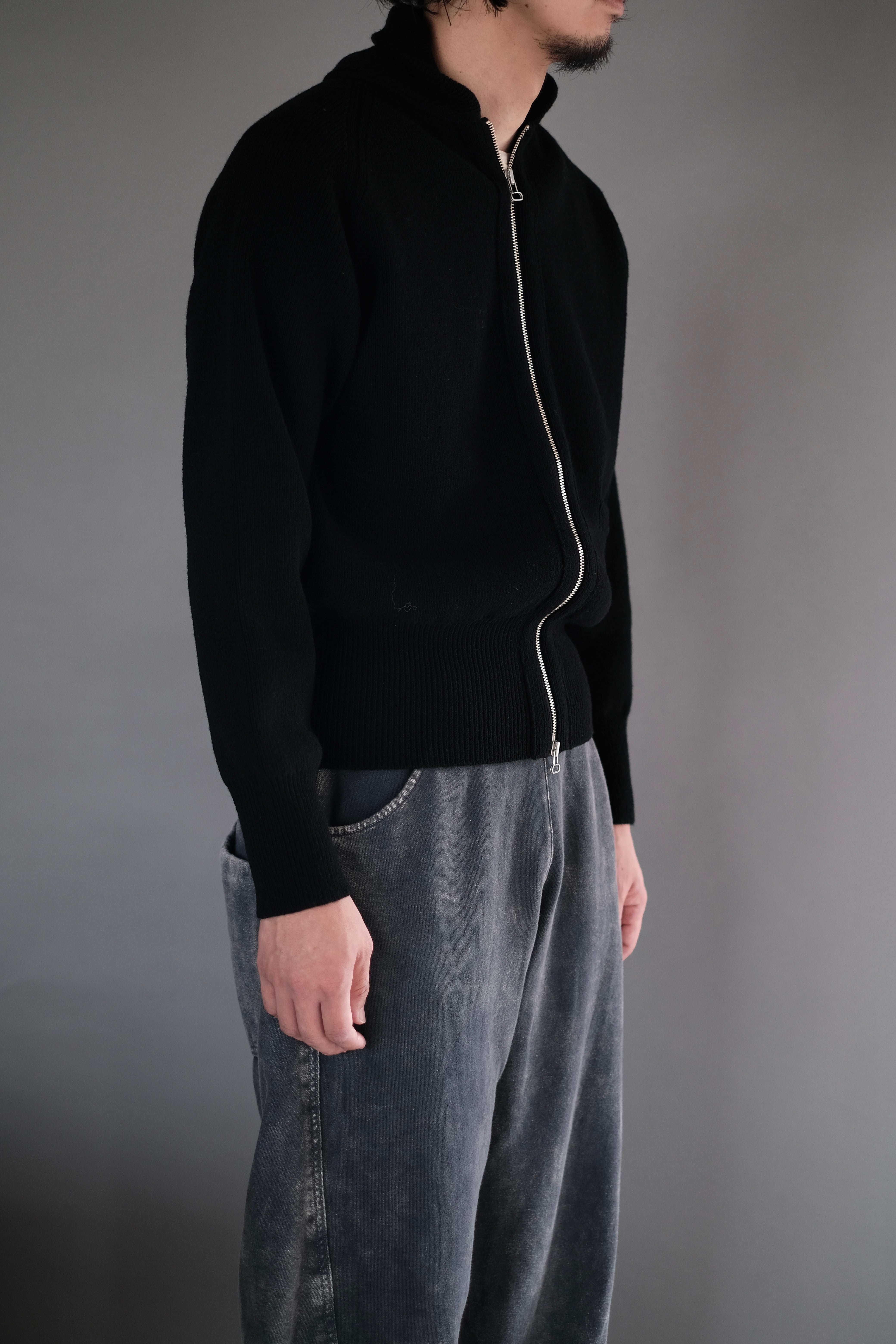 SLOPESLOW / Hard twisted shetlandwool type C-2 