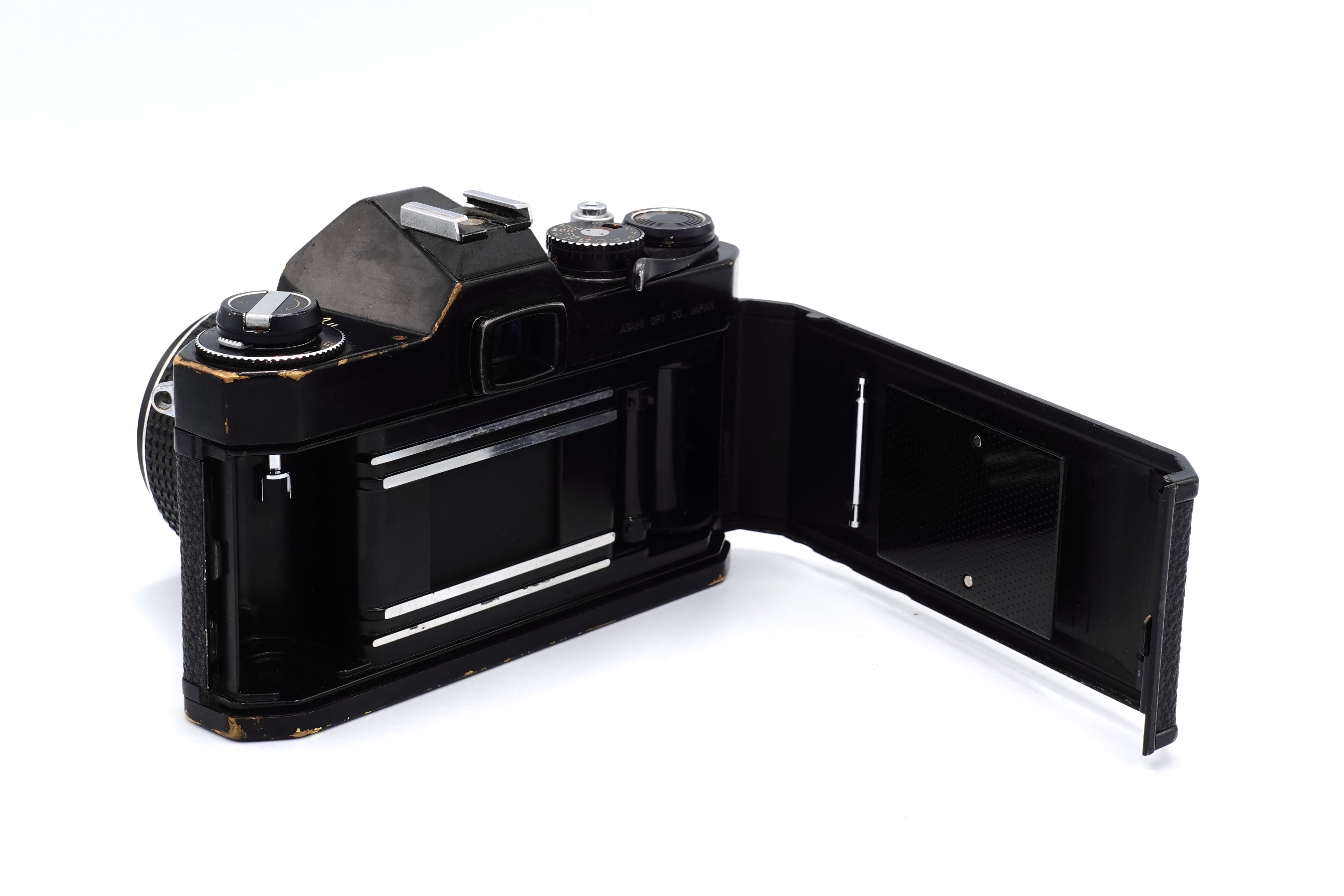 PENTAX SPF ブラック S-M-C TAKUMAR 55mm F/1.8 PENTAX SPF Black + SMC TAKUMAR 55mm F1.8 | ヨアケマエカメラ