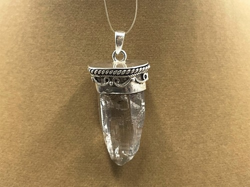 シルバーペンダントトップ（ヒマラヤ水晶）