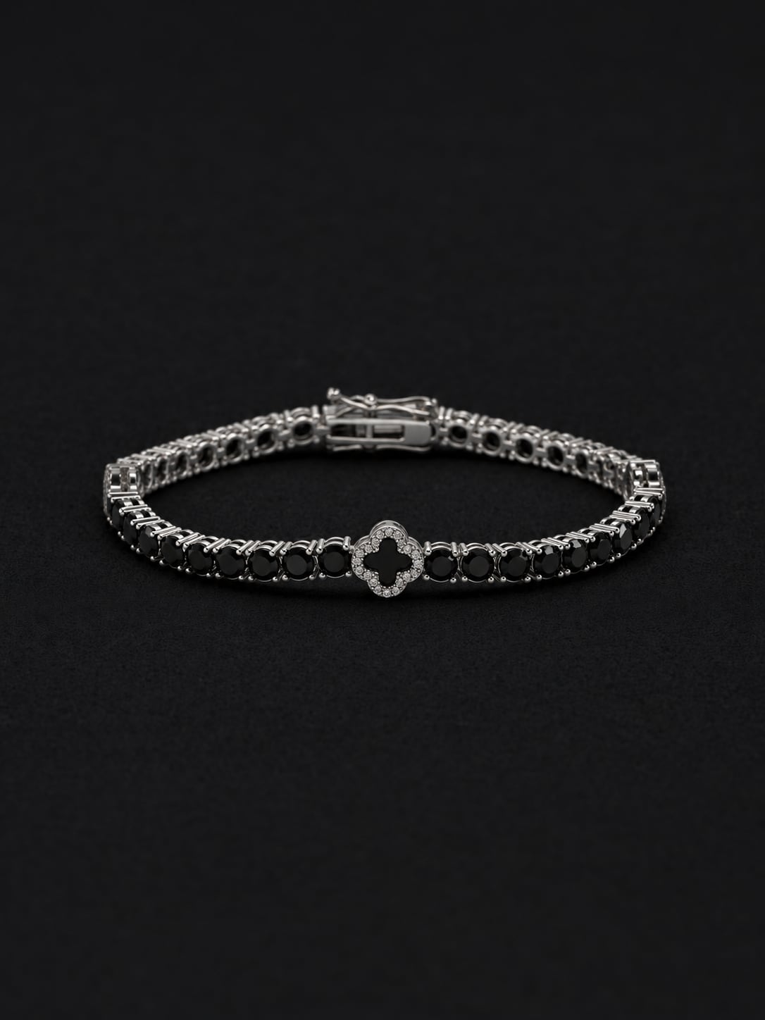 Black Clover Tennis bracelet -Silver-