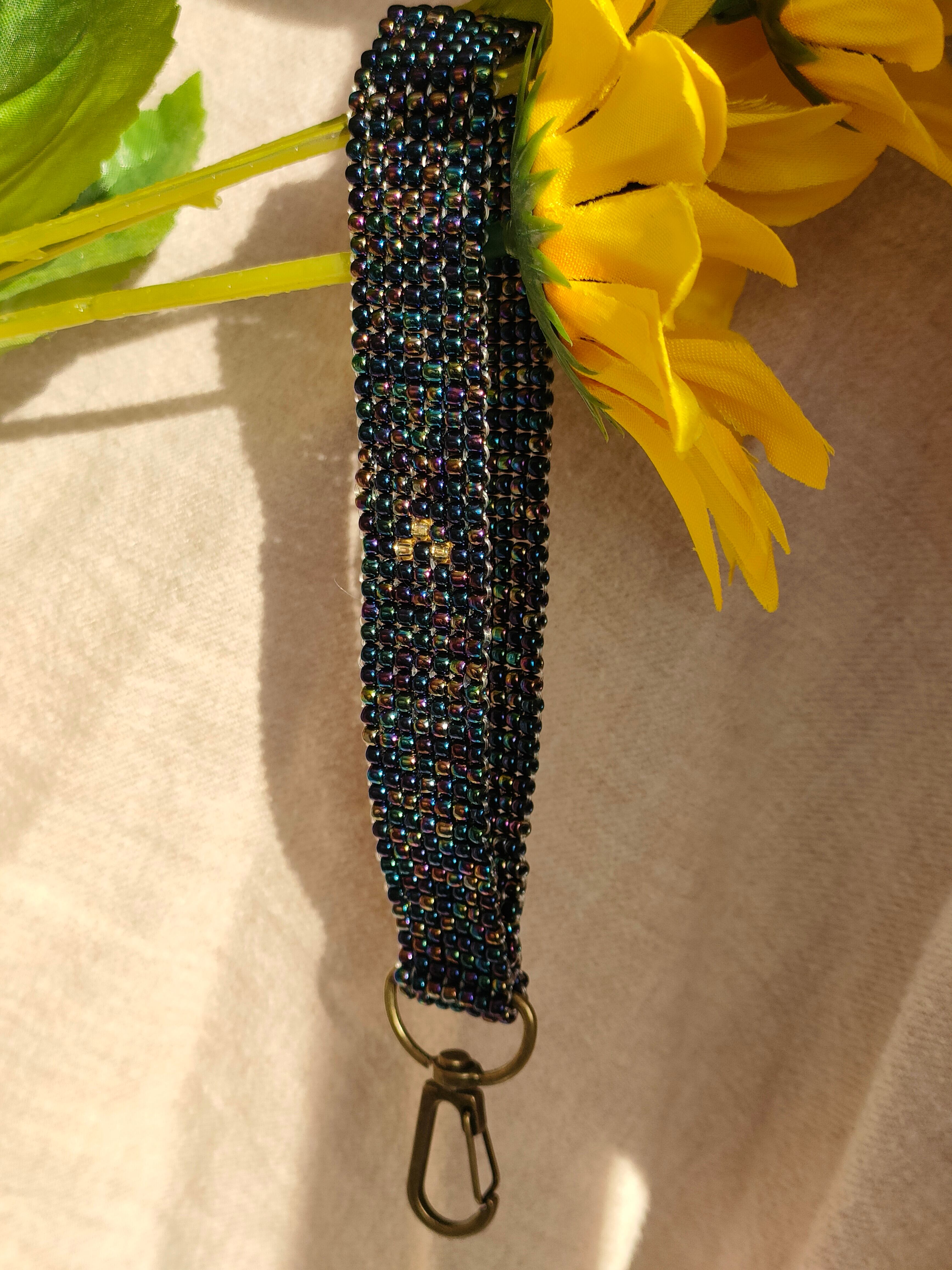 和風】梅結びとタッセルのピアス（イヤリング）（色オーダー可）【着物