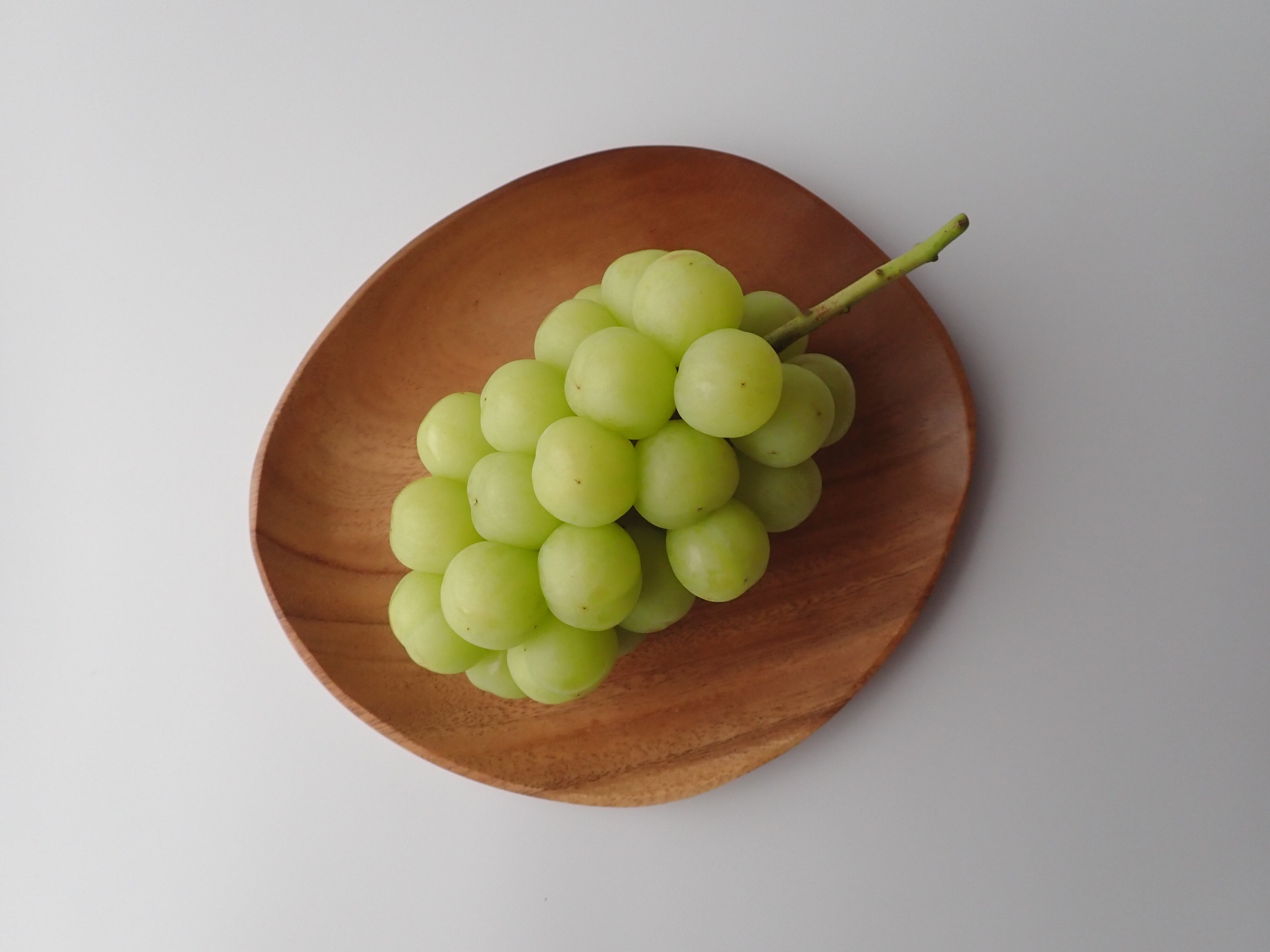 [9月中下旬から発送]そこそこ規格 瀬戸ジャイアンツ（内容量　約3～4房、約2kg）