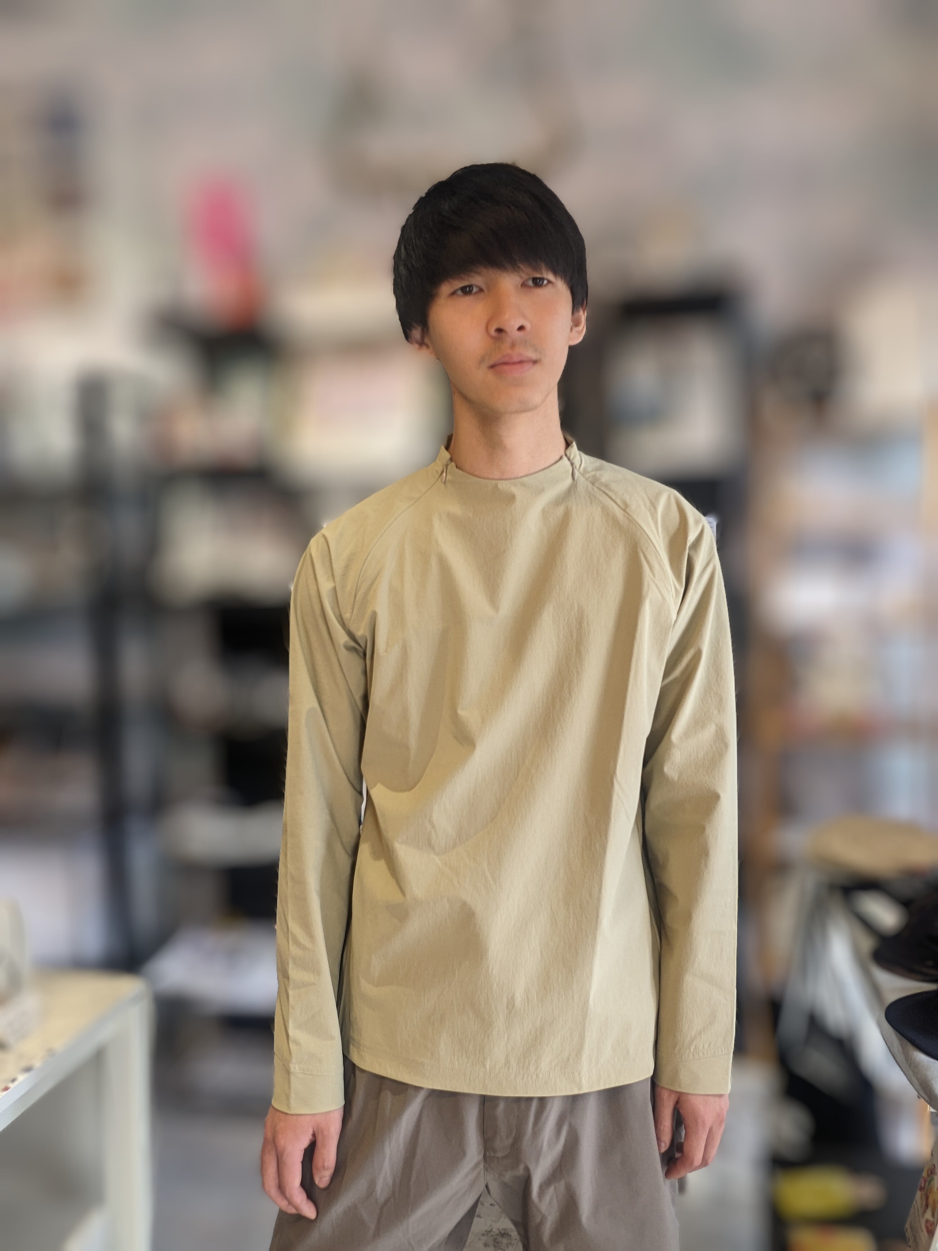 新品 CCP W-JIP ロングスリーブミニマムシャツ サンドベージュ L 新品 CCP W-JIP ロングスリーブミニマムシャツ サンドベージュ L
