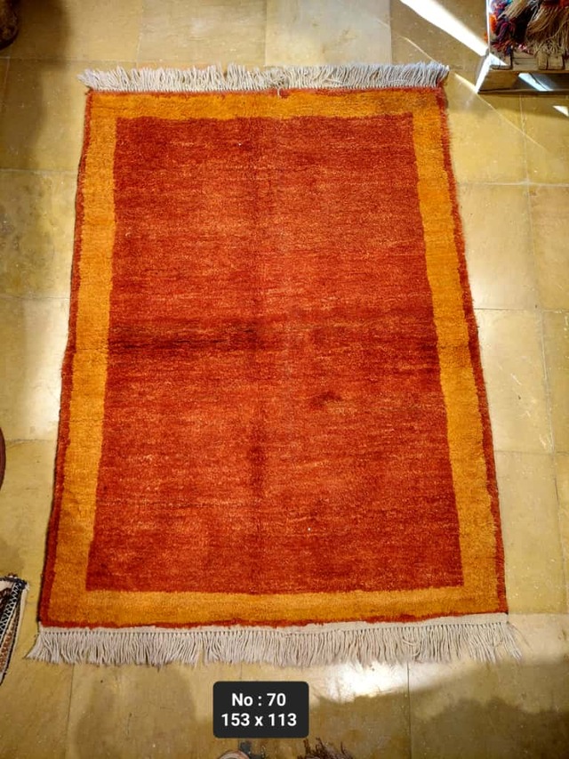 絨毯クエスト71【No.70】 ※現在、こちらの商品はイランに置いてあります。ご希望の方は先ずは在庫のご確認をお願いします。