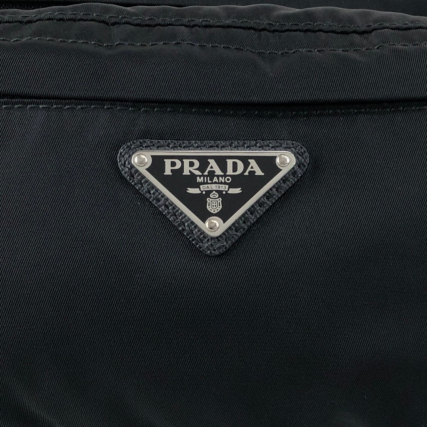 PRADA プラダ ボディバッグ ブラック トライアングルロゴ ナイロン