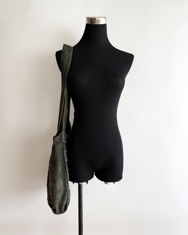 FW1999 CHANEL LEATHER CHOCO BAR SHOULDER BAG
