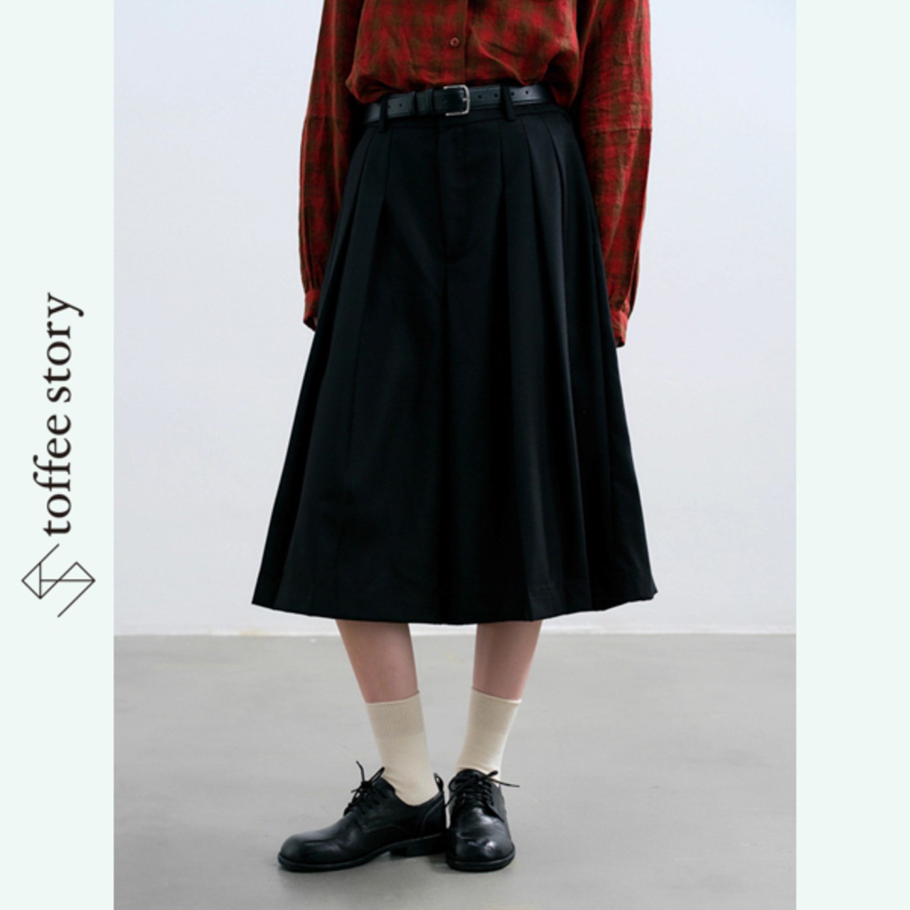 【2color】知性をまとう、ウールプリーツキュロット 《P0255》