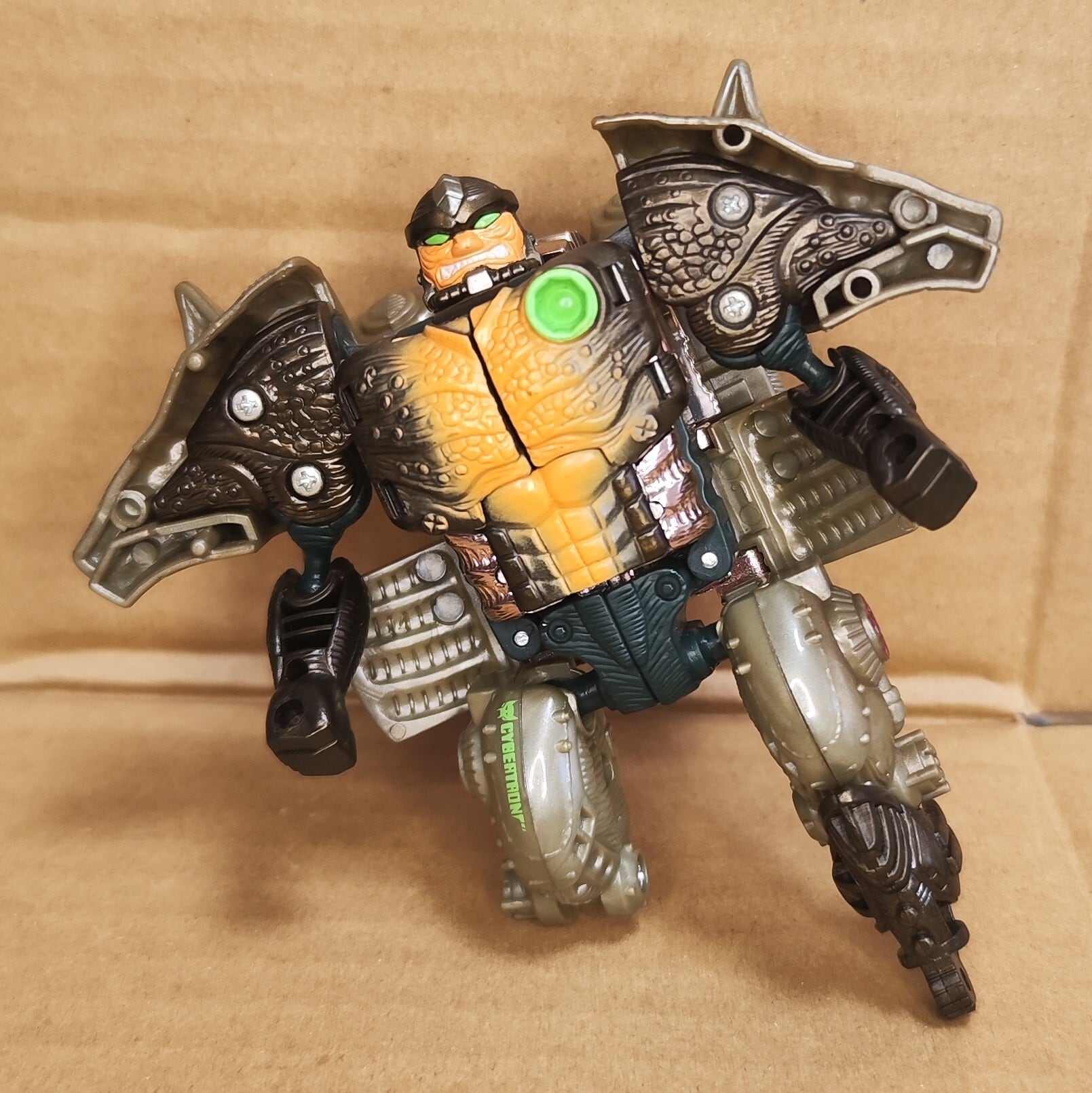 ジャンク品】トランスフォーマービーストウォーズ メタルスライ 
