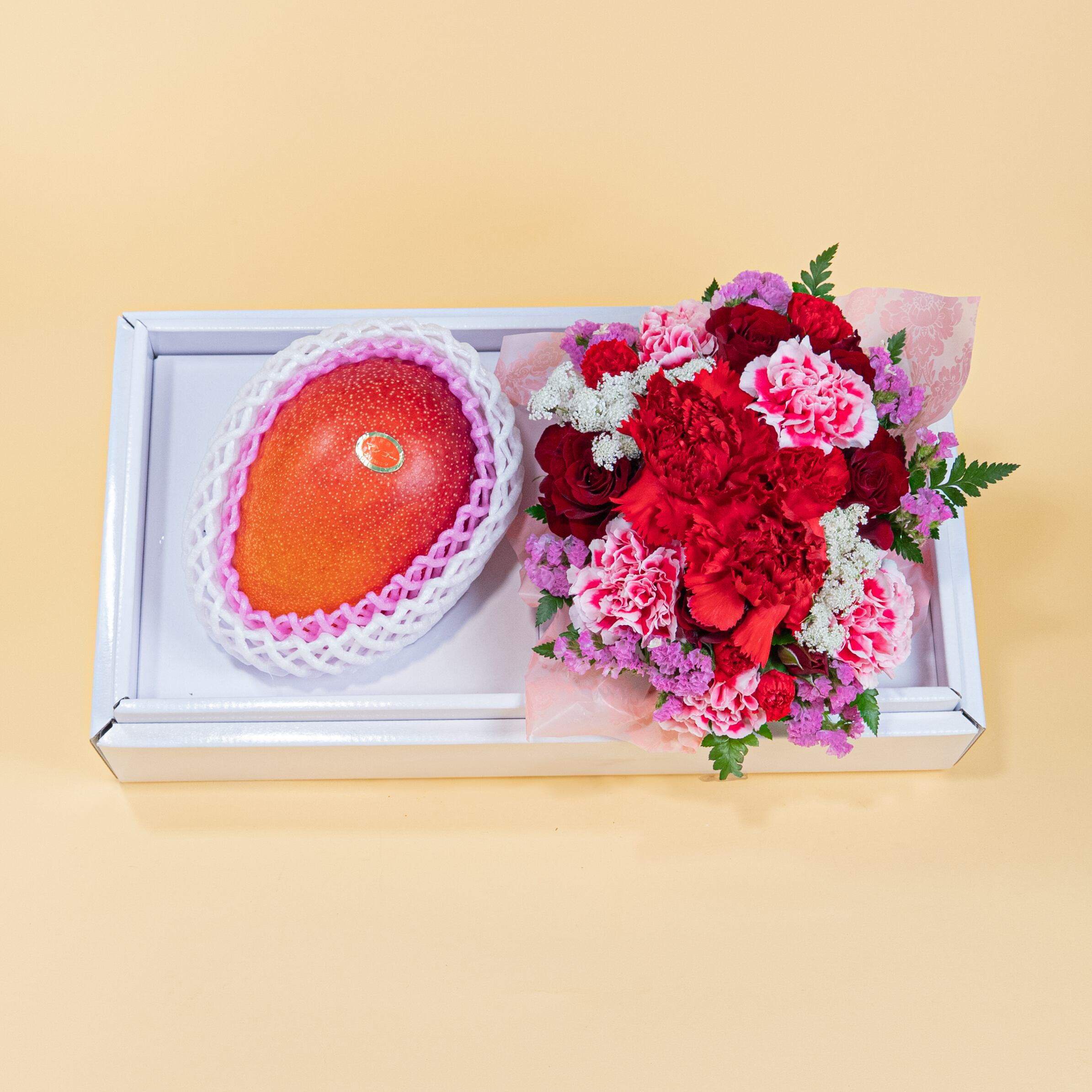 母の日プレゼント マンゴーとお花