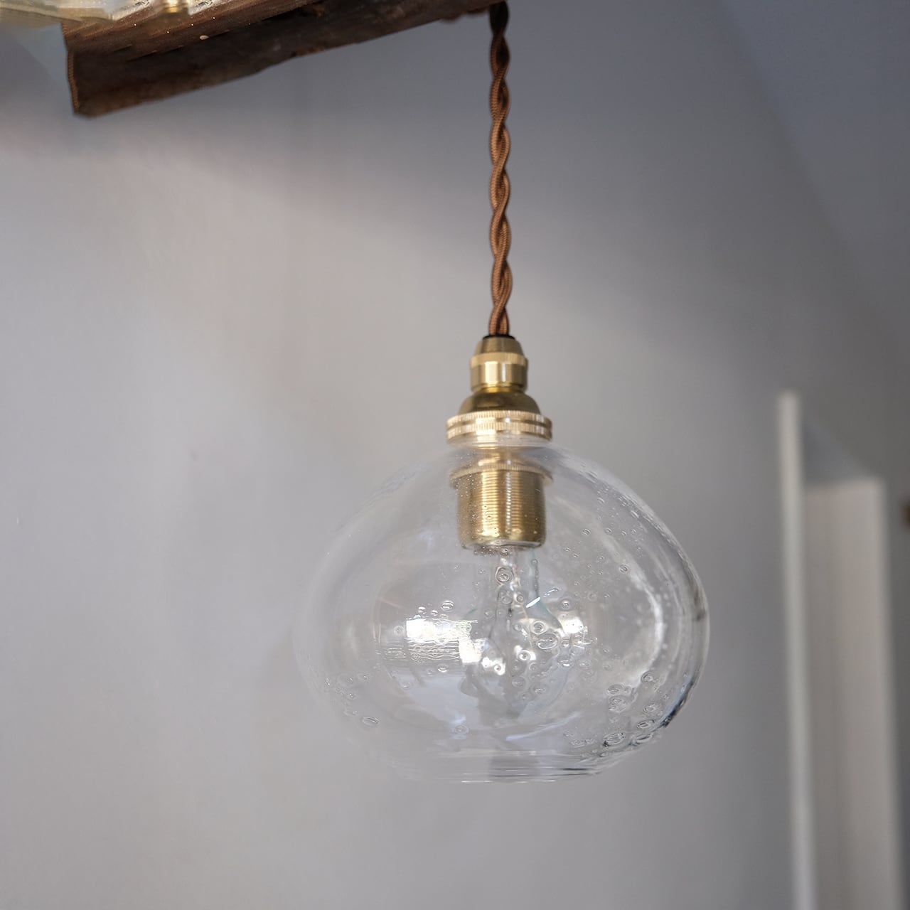 栗原志歩 Shiho Kurihara 照明丸形 no.28 | les trois entrepôts / レ