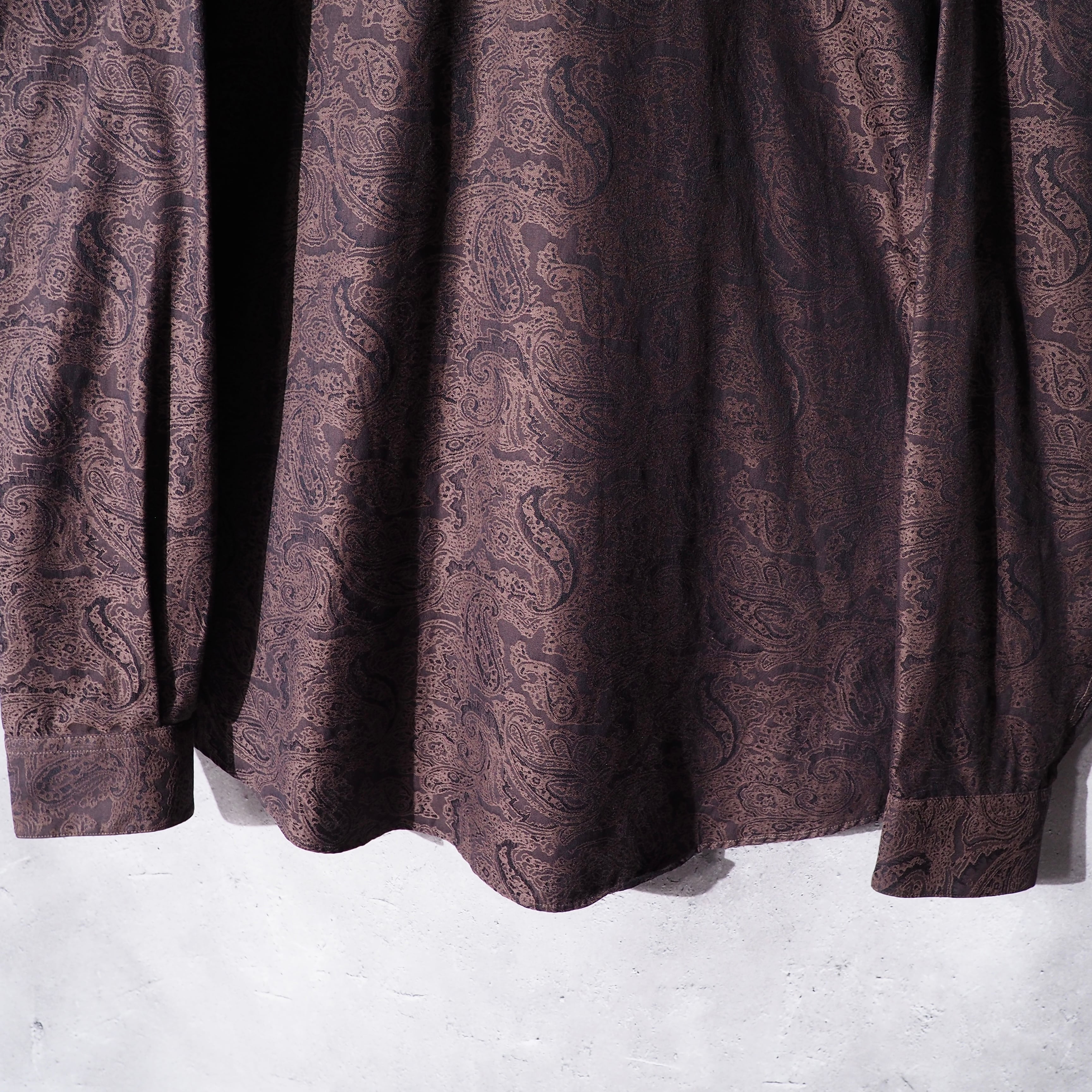 Finest paisley pattern embroidery Dark brown color loose shirt