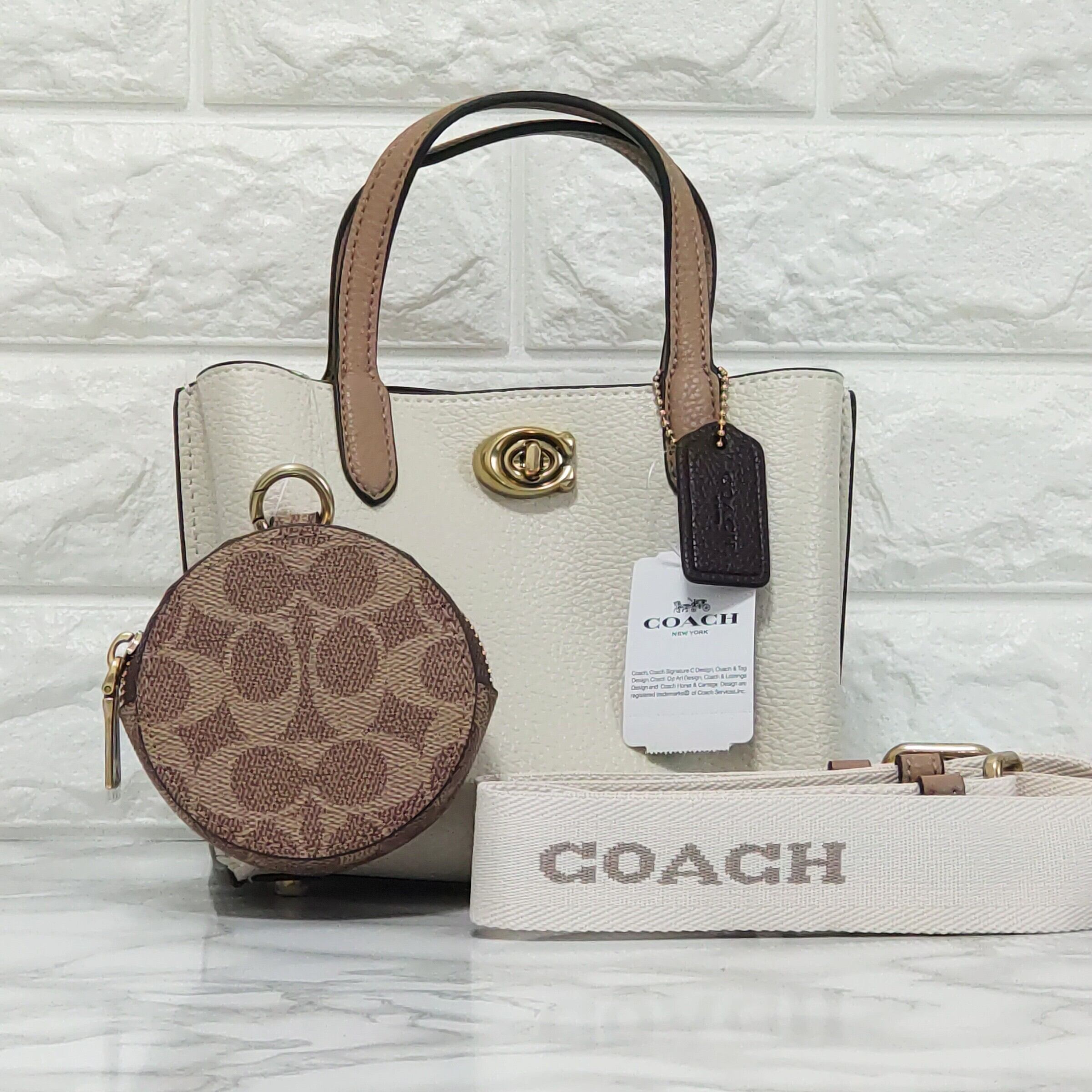 COACH コーチ ウィロウ トート バッグ 18 ショルダー チョーク 新作 