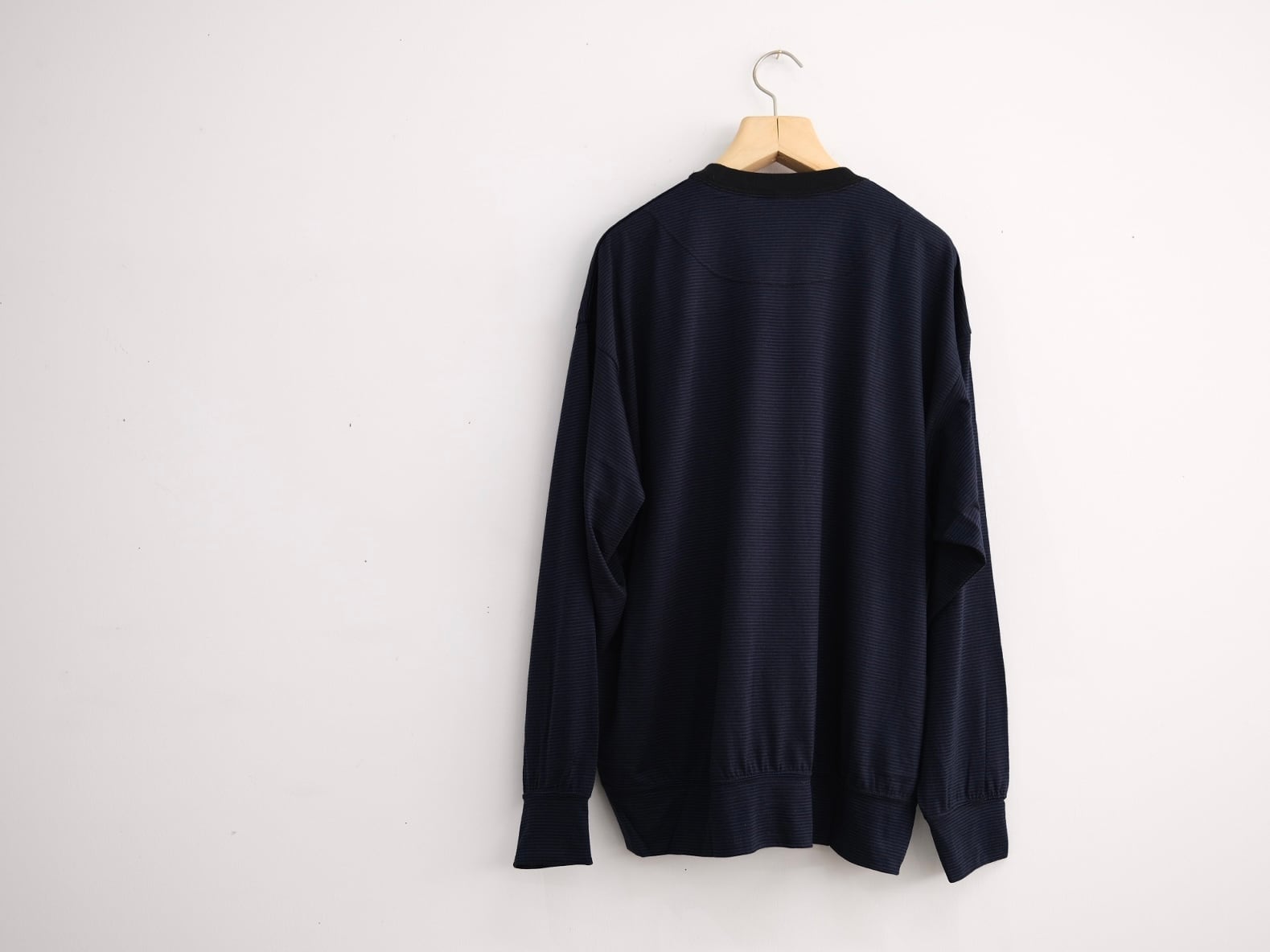 O_レイチョウルイMERINO SWEATSHIRT メリノウール　カットソー O-(オー/レイチョウルイラボ)“MERINO SWEATSHIRT Black Navy Night