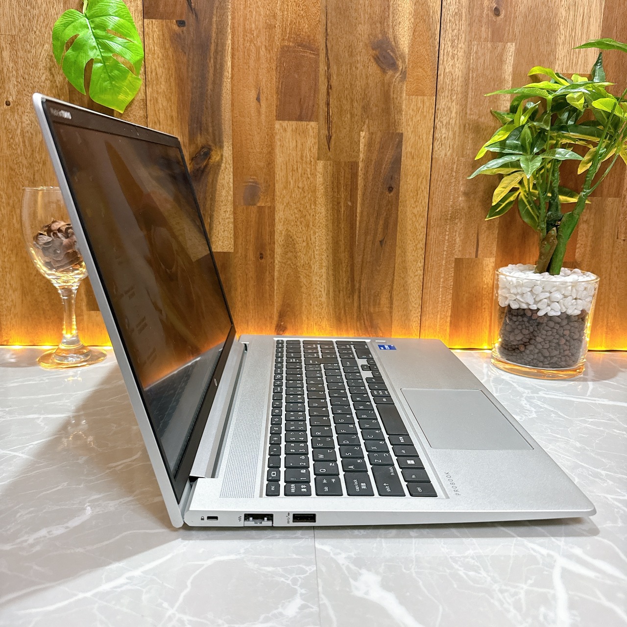 美品 2022年式/HP ProBook 450 G9/メモリ8GB/SSD256GB/15.6型/大型ノートパソコン