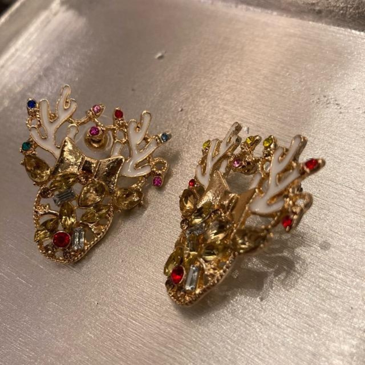 TOPANGA Jewelry　キラキラトナカイピアス