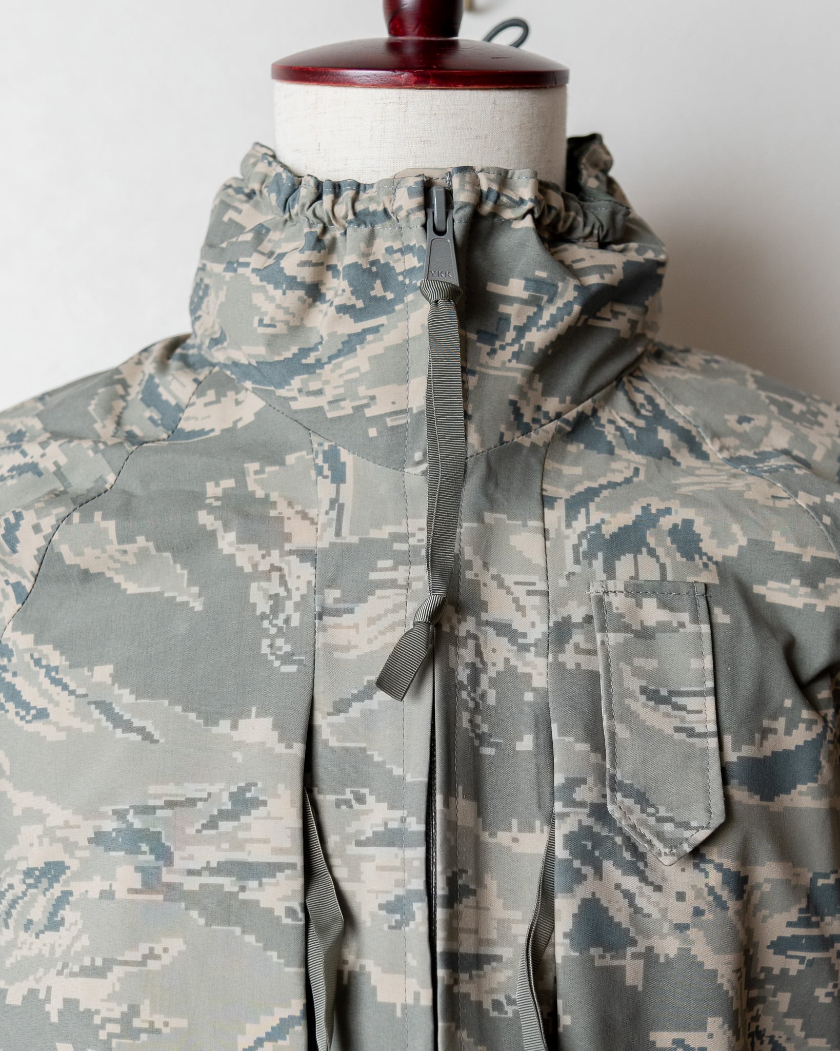 US ARMY APECS GORE-TEX PARKA JACKETUSARMY