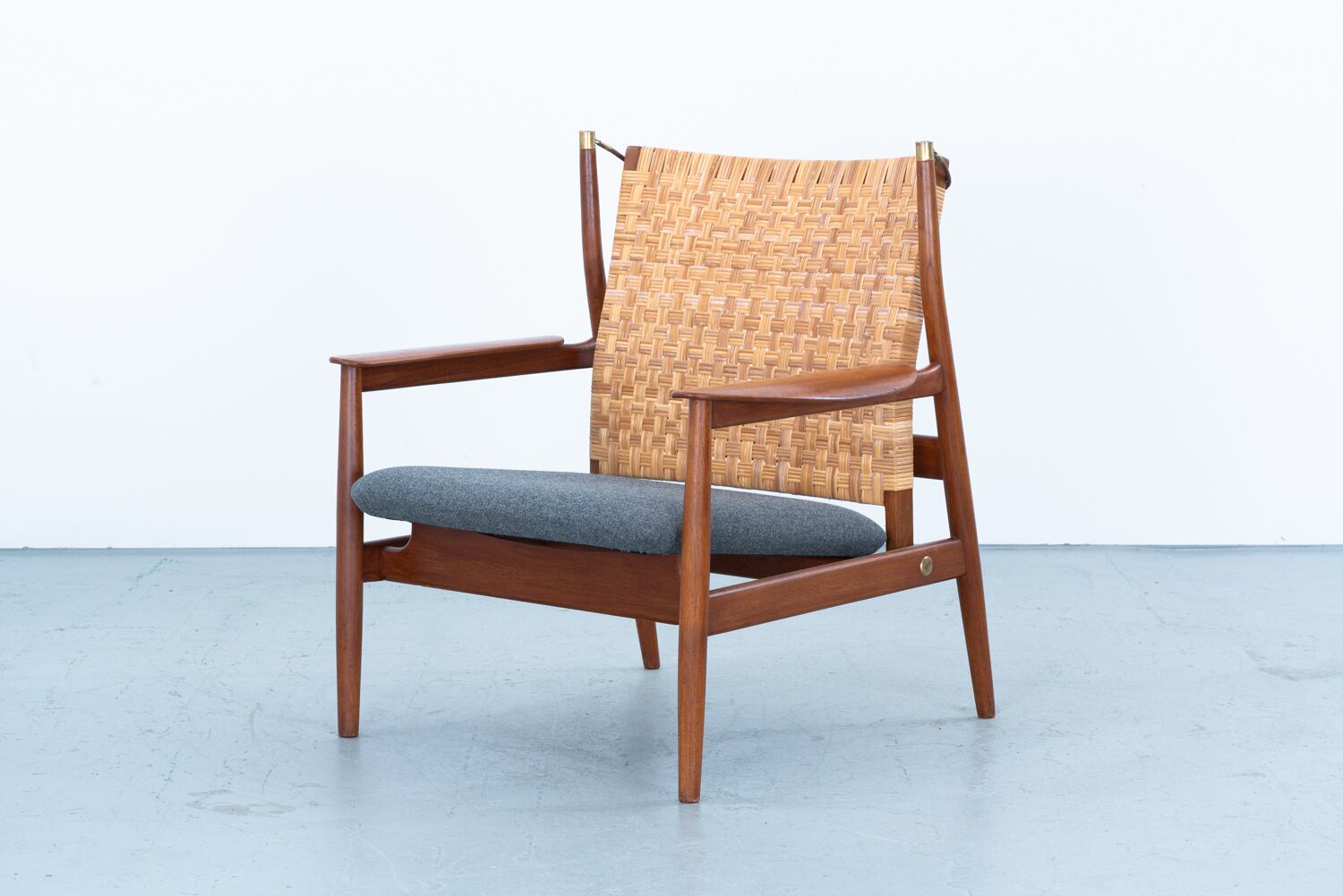 Finn Juhl | フィン ユール | kaikki gallery | 北欧ヴィンテージ家具