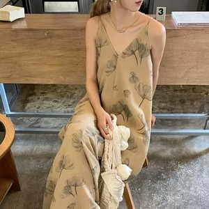 花柄キャミワンピース　A2417