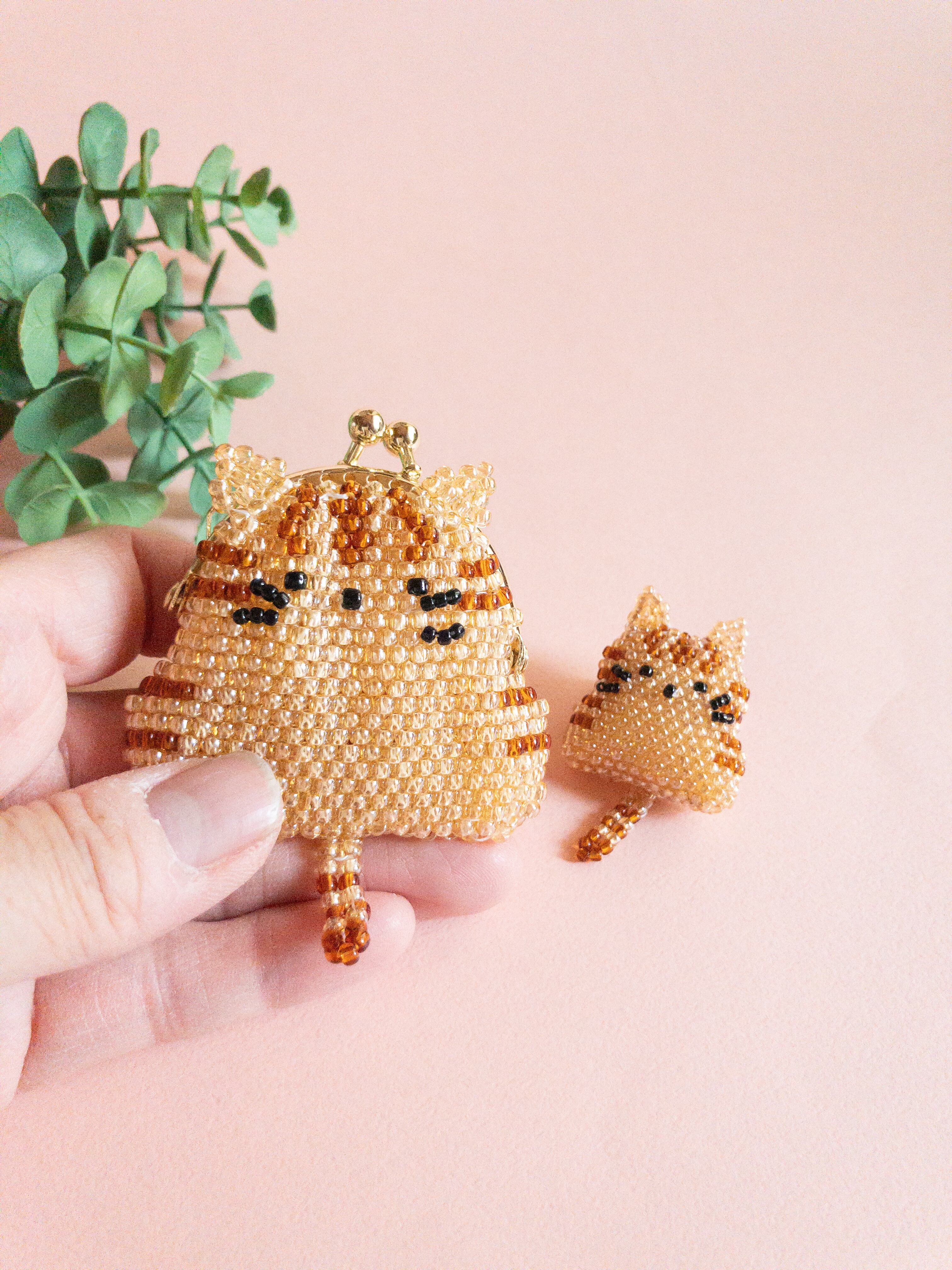 ネコのビーズがま口ポーチ | うさのひみつきち