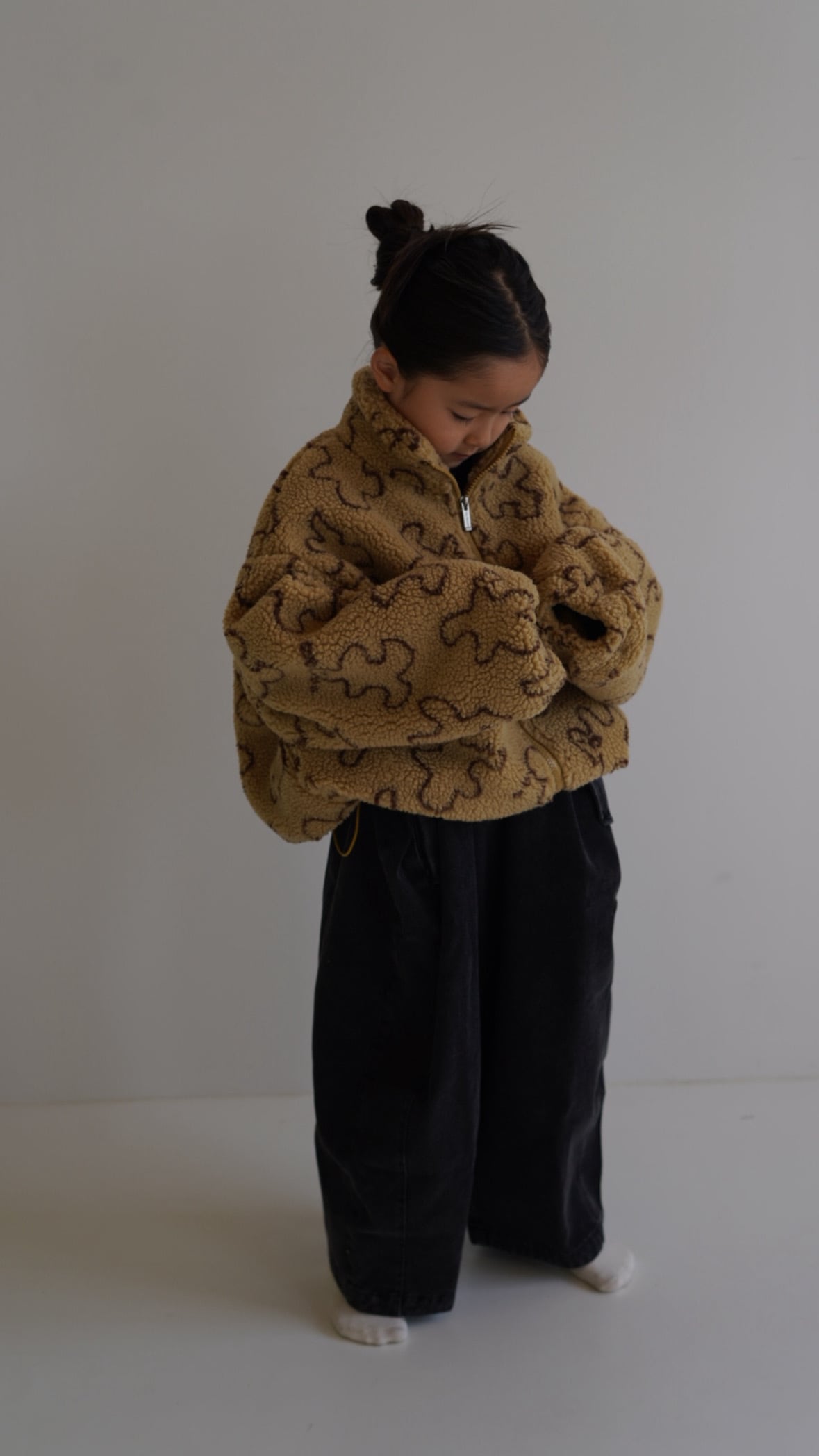 Warm Hug Boa Blouson | chaisy