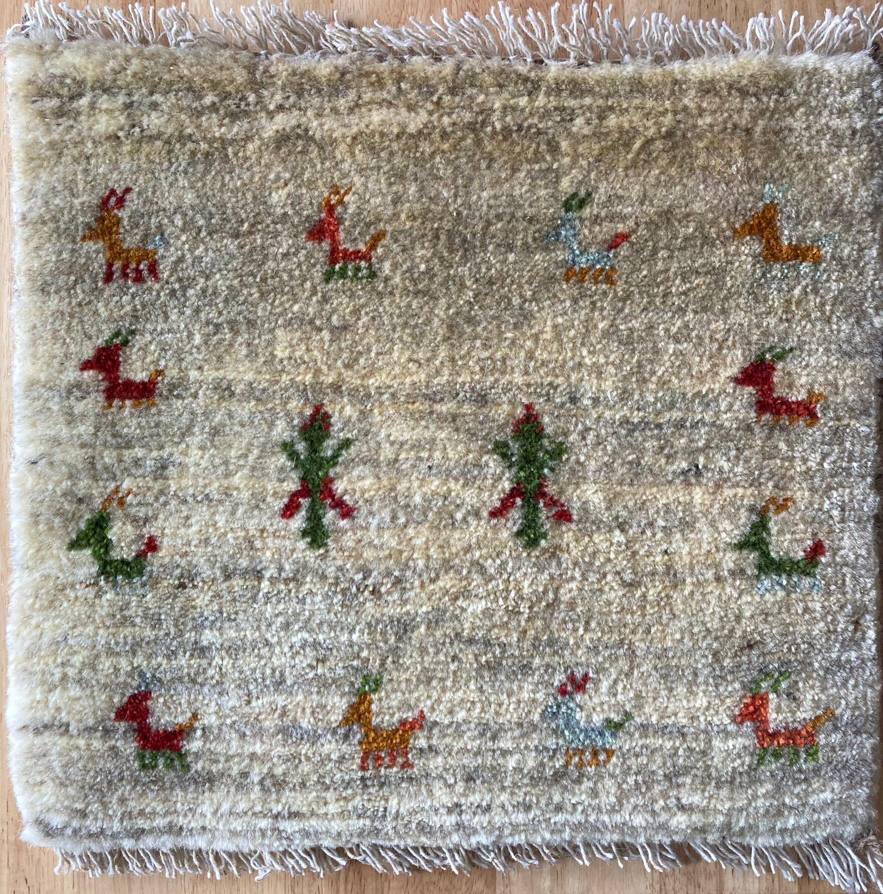 ペルシア産 ギャペ 座布団サイズのペルシア絨毯 | アーユルヴェーダのお香