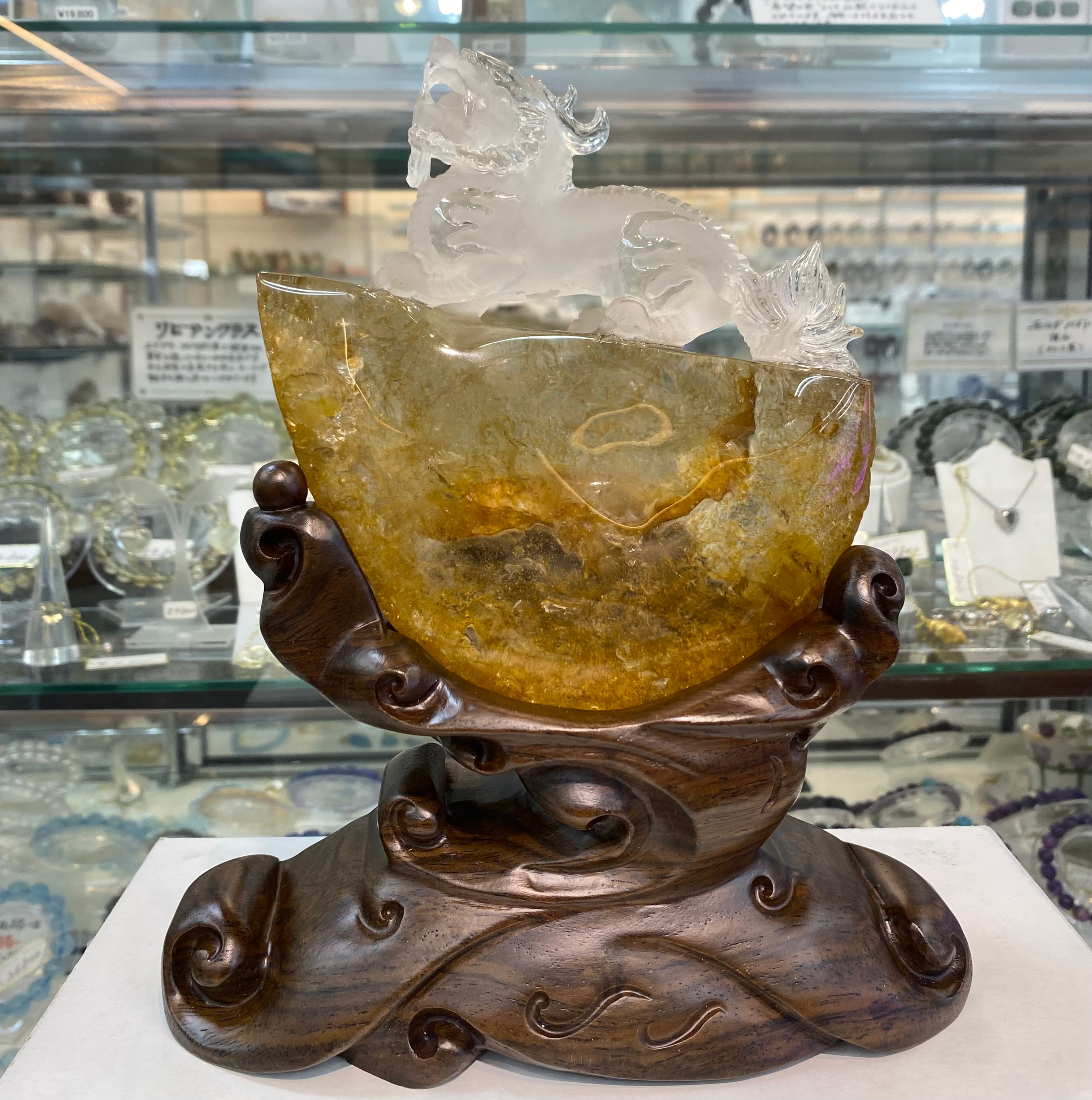 水晶・天然石アクセサリーのお店 Takara石