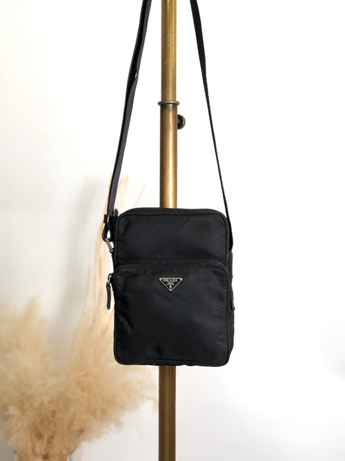 PRADA プラダ ショルダーバッグ ブラック トライアングルロゴ ナイロン vintage ヴィンテージ オールド cxvnfs