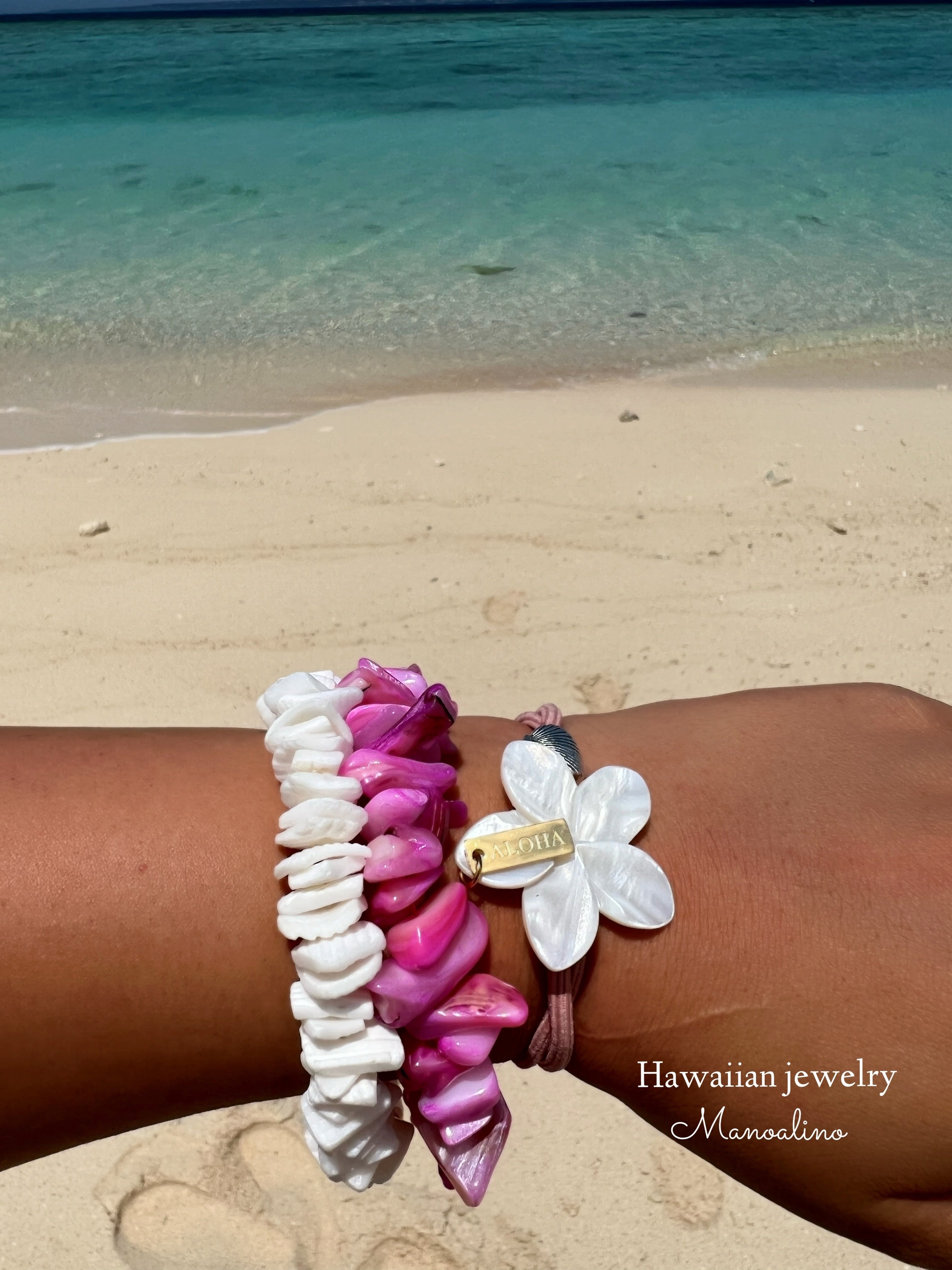 Freshwater shell plumeria hair accessory（淡水シェルプルメリア