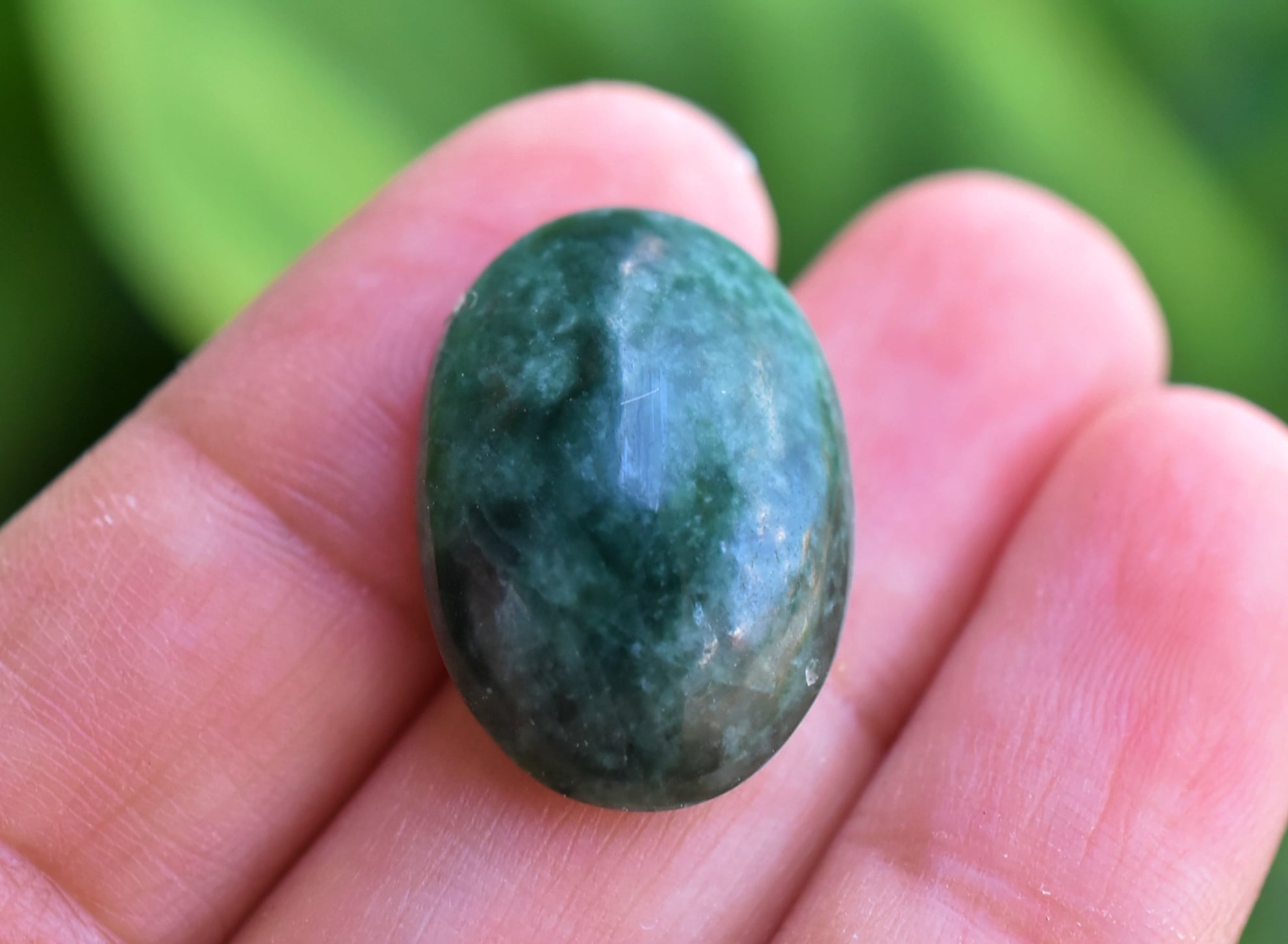 鮮やかな緑☆ミャンマー翡翠（本翡翠） s756 | Funky garuda Stone