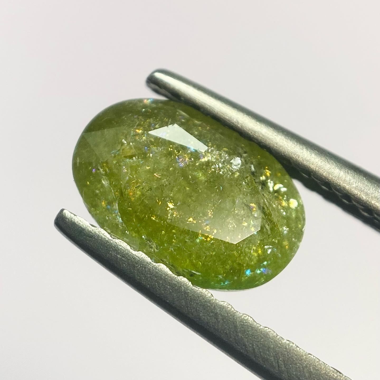 輝く虹 クロムトルマリン