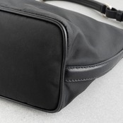 プラダ ショルダーバッグ ブラック ナイロン ヴィンテージ