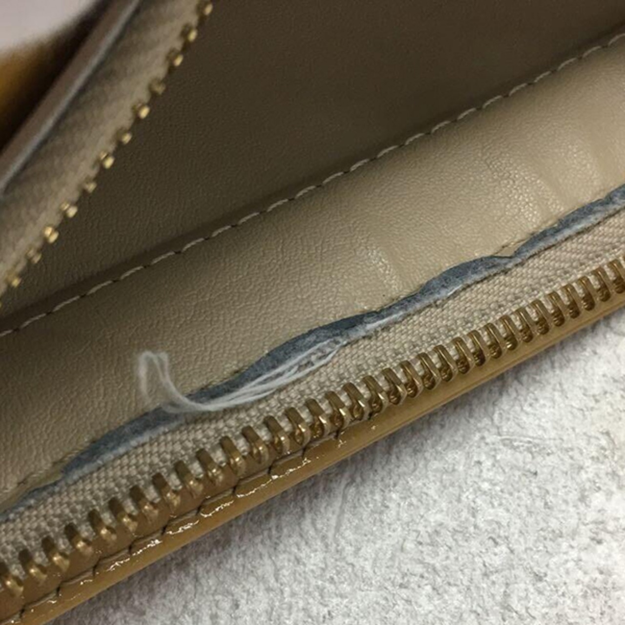 LOUIS VUITTON(ルイヴィトン)モノグラムヴェルニヒューストンエナメルトートバッグ/イエロー