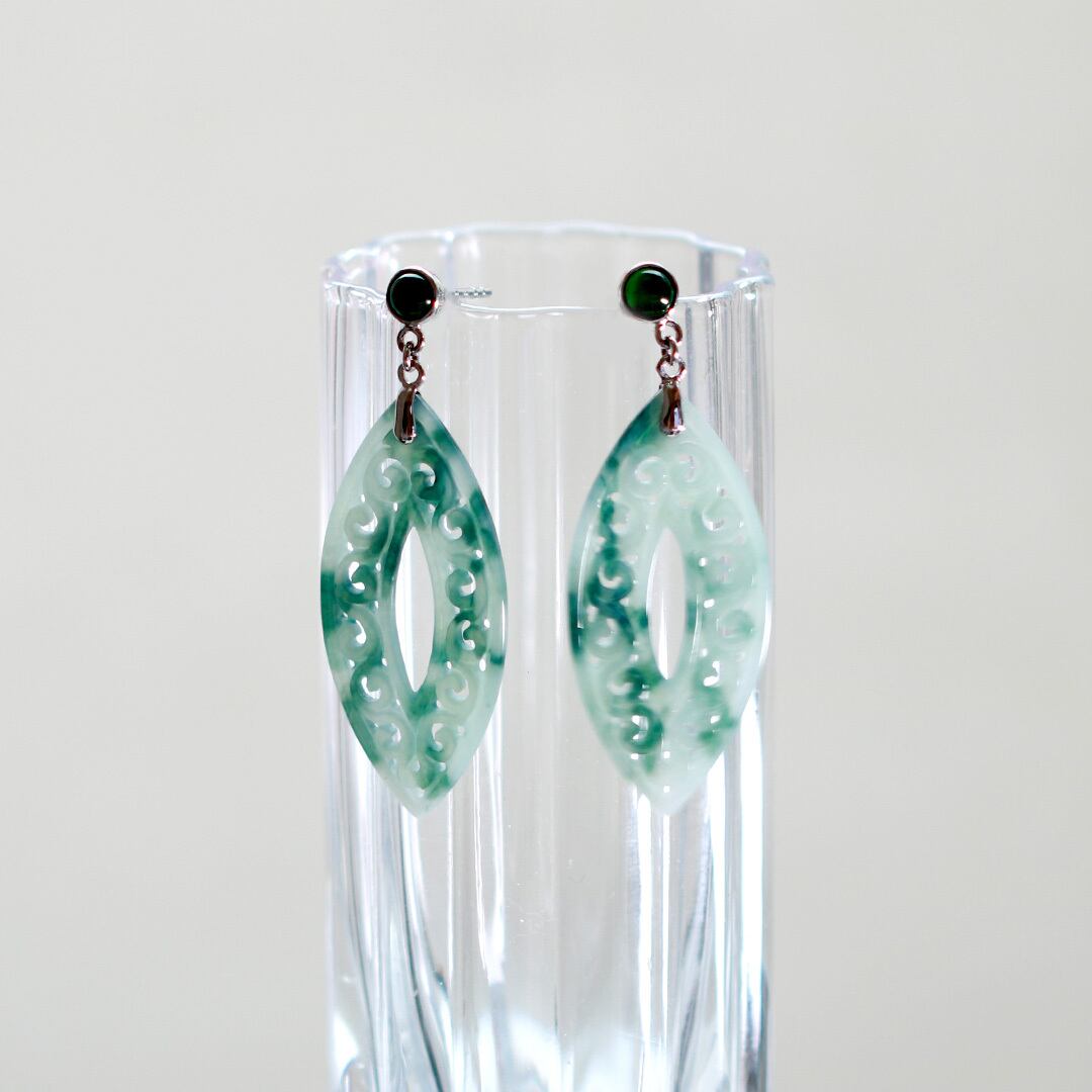 K18WG 透かし彫り翡翠ピアス A貨翡翠 jd_mm1180 | 【MeiNu（メイニュウ